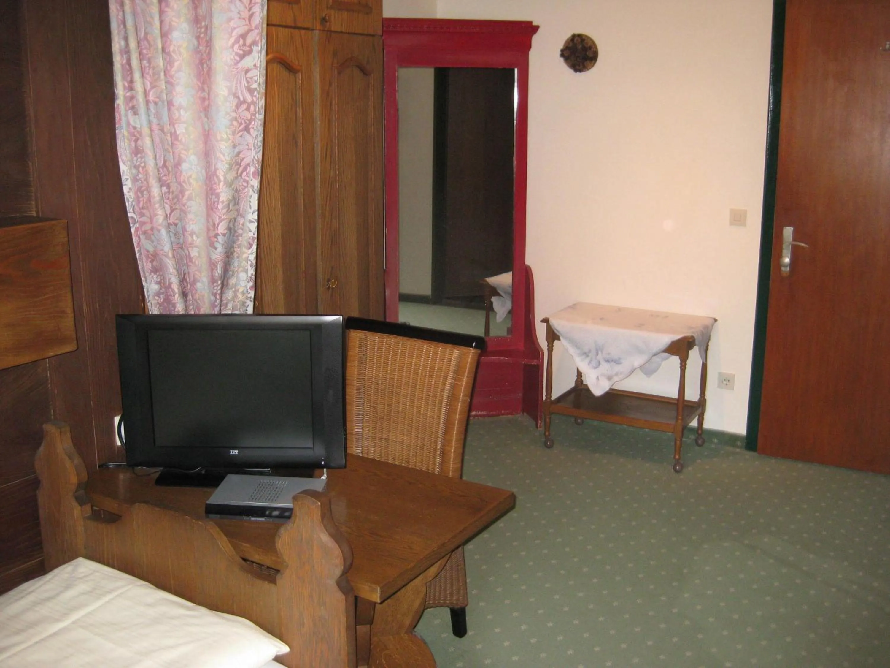 Decorative detail, Bed in Panoramahotel Karwendelhof
