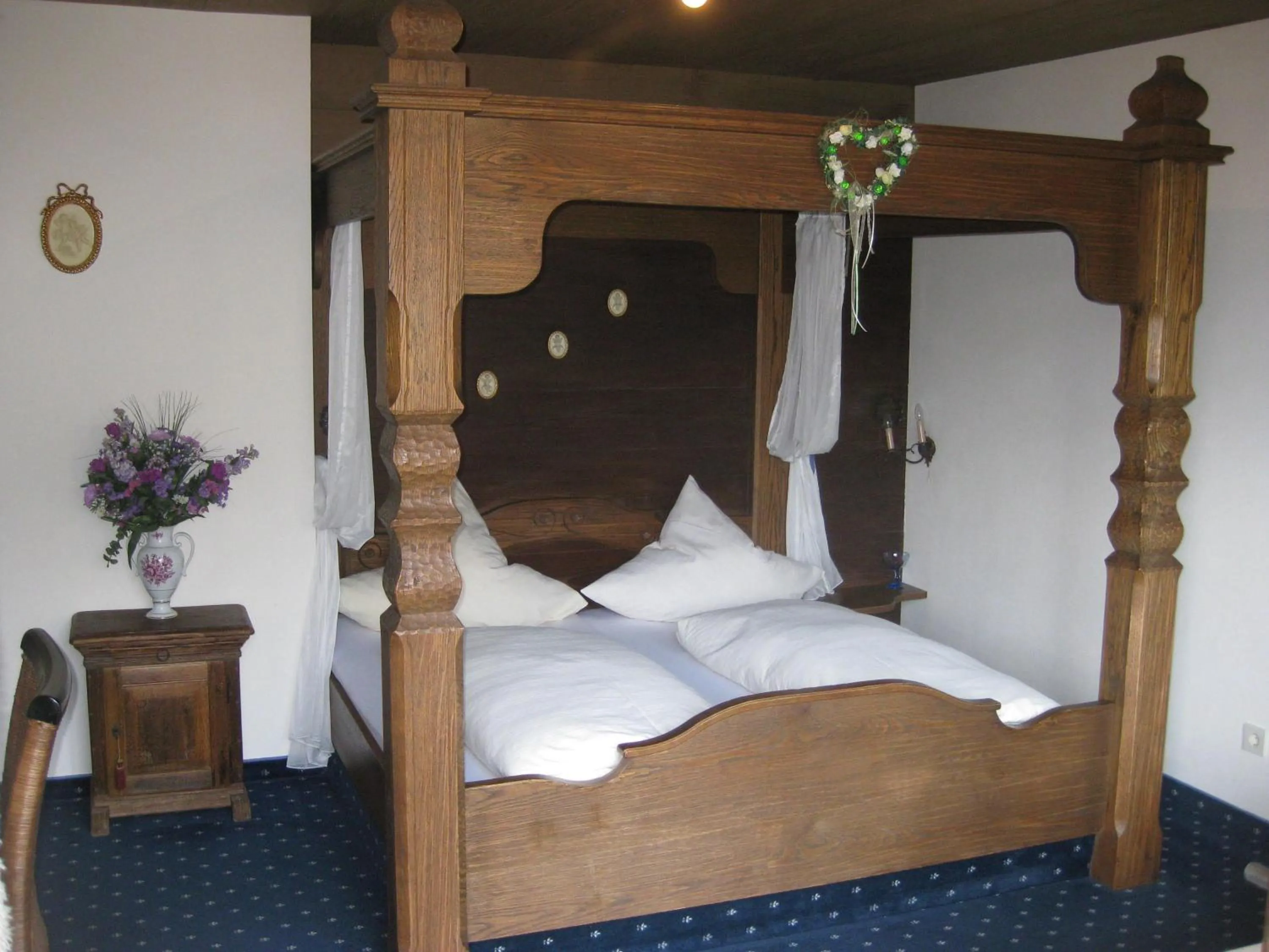 Photo of the whole room, Bed in Panoramahotel Karwendelhof