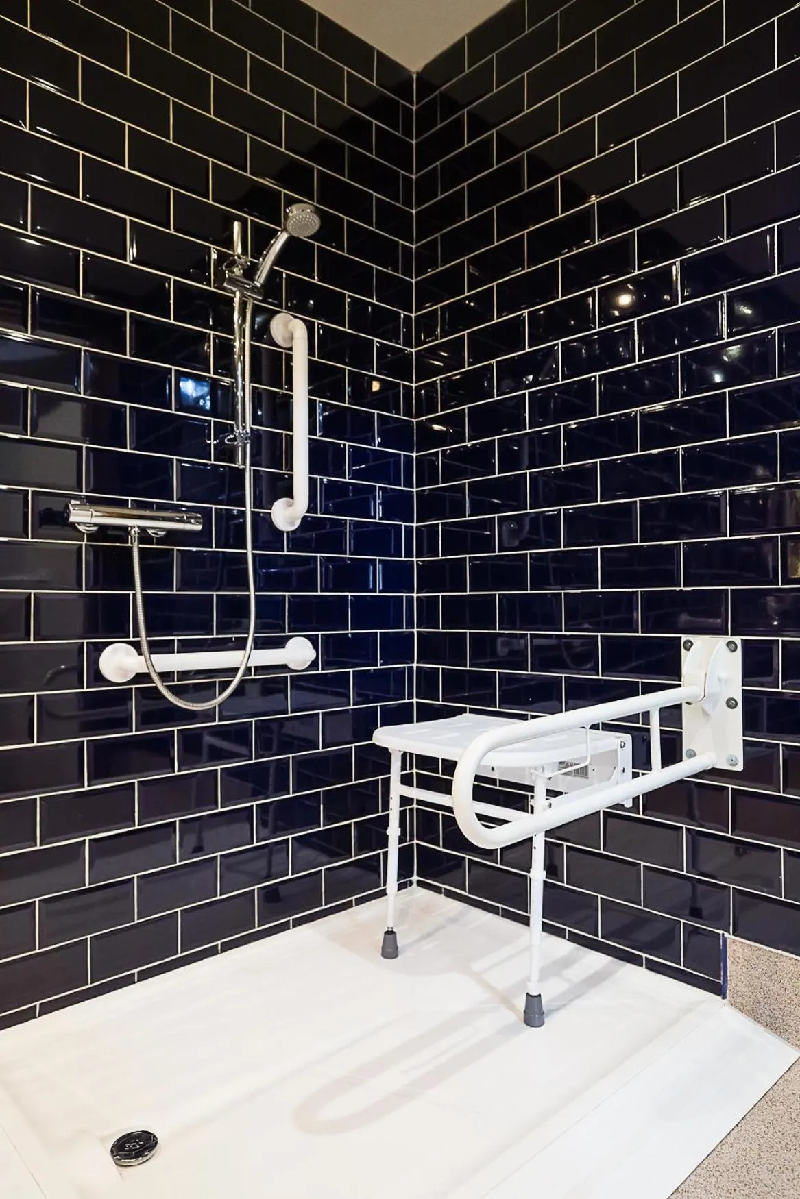 Shower in The Dixie Dean Hotel