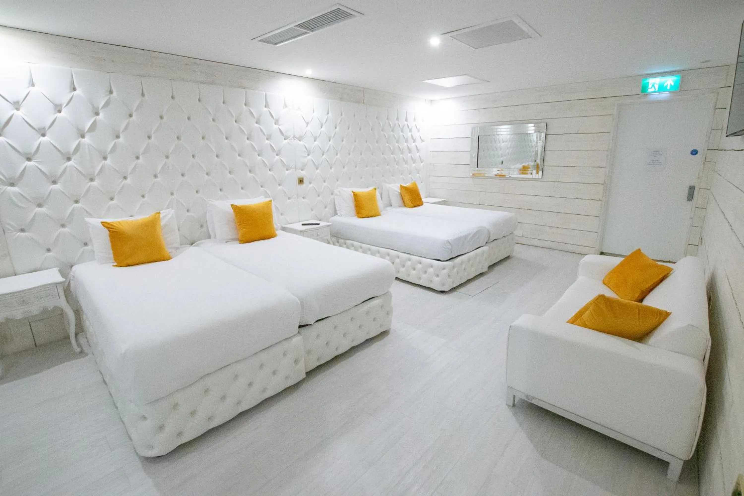 Bed in The Dixie Dean Hotel