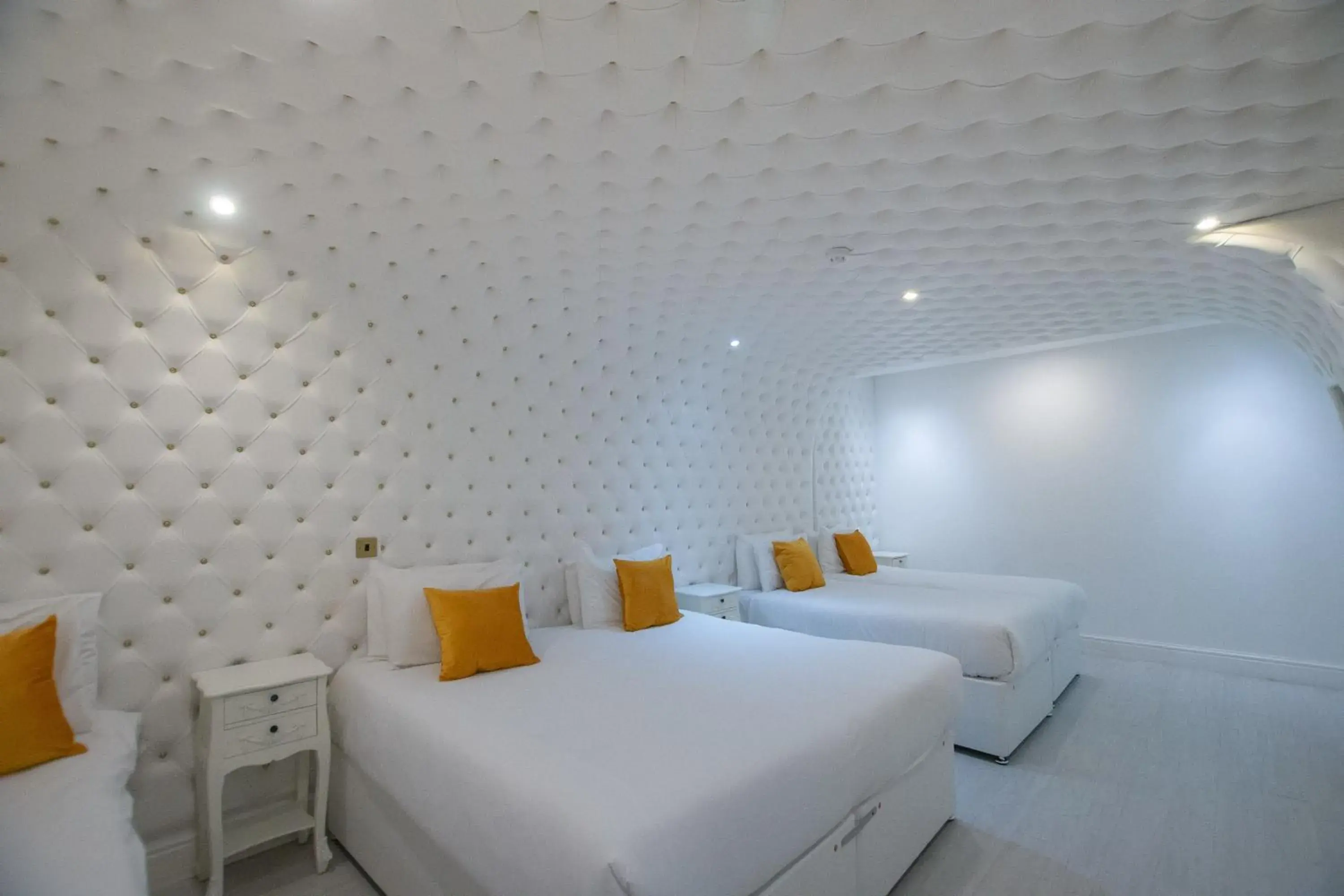 Bed in The Dixie Dean Hotel Bed in The Dixie Dean Hotel