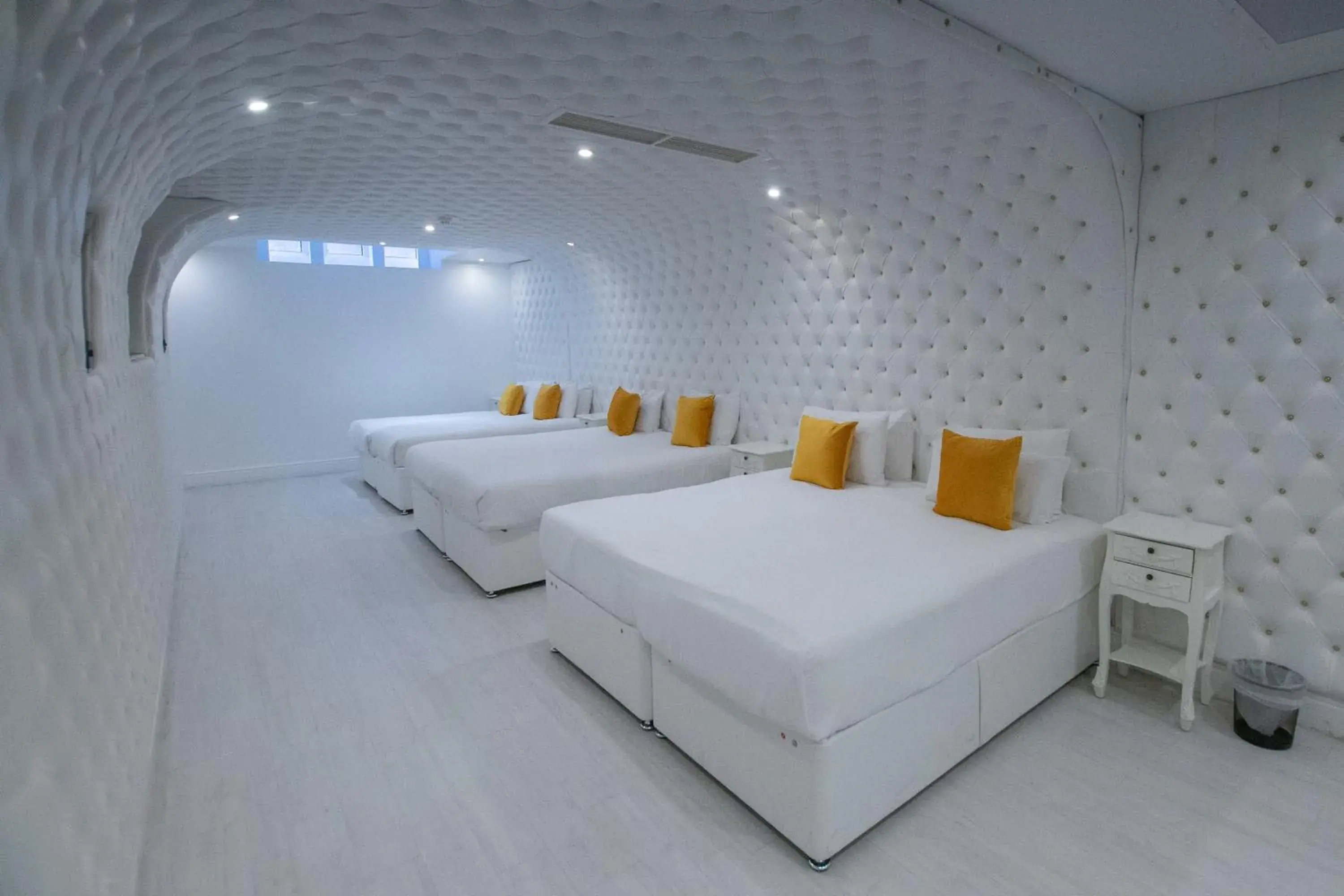 Bed in The Dixie Dean Hotel Bed in The Dixie Dean Hotel