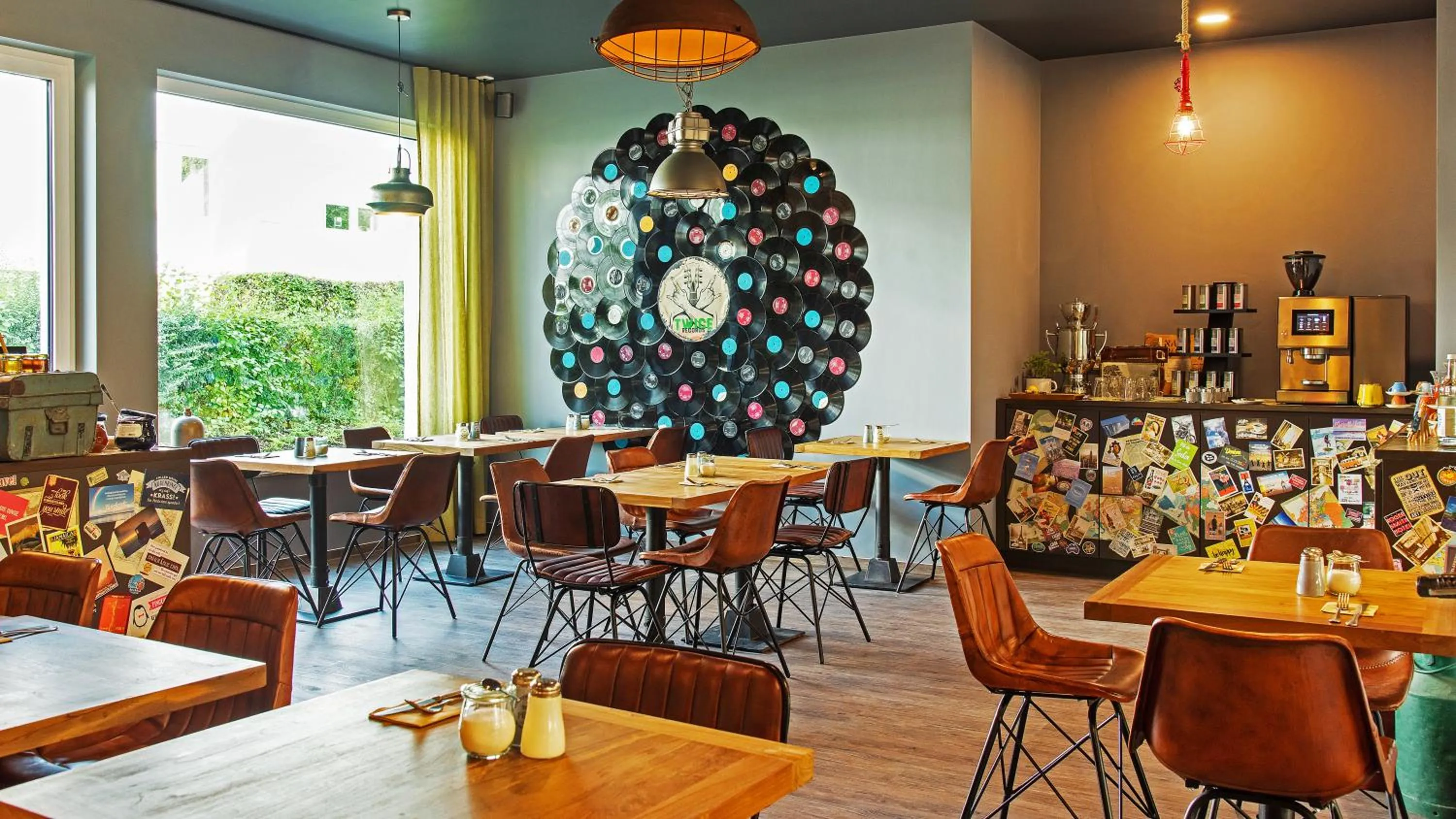 Breakfast in tinyTwice Hotel Wiesbaden