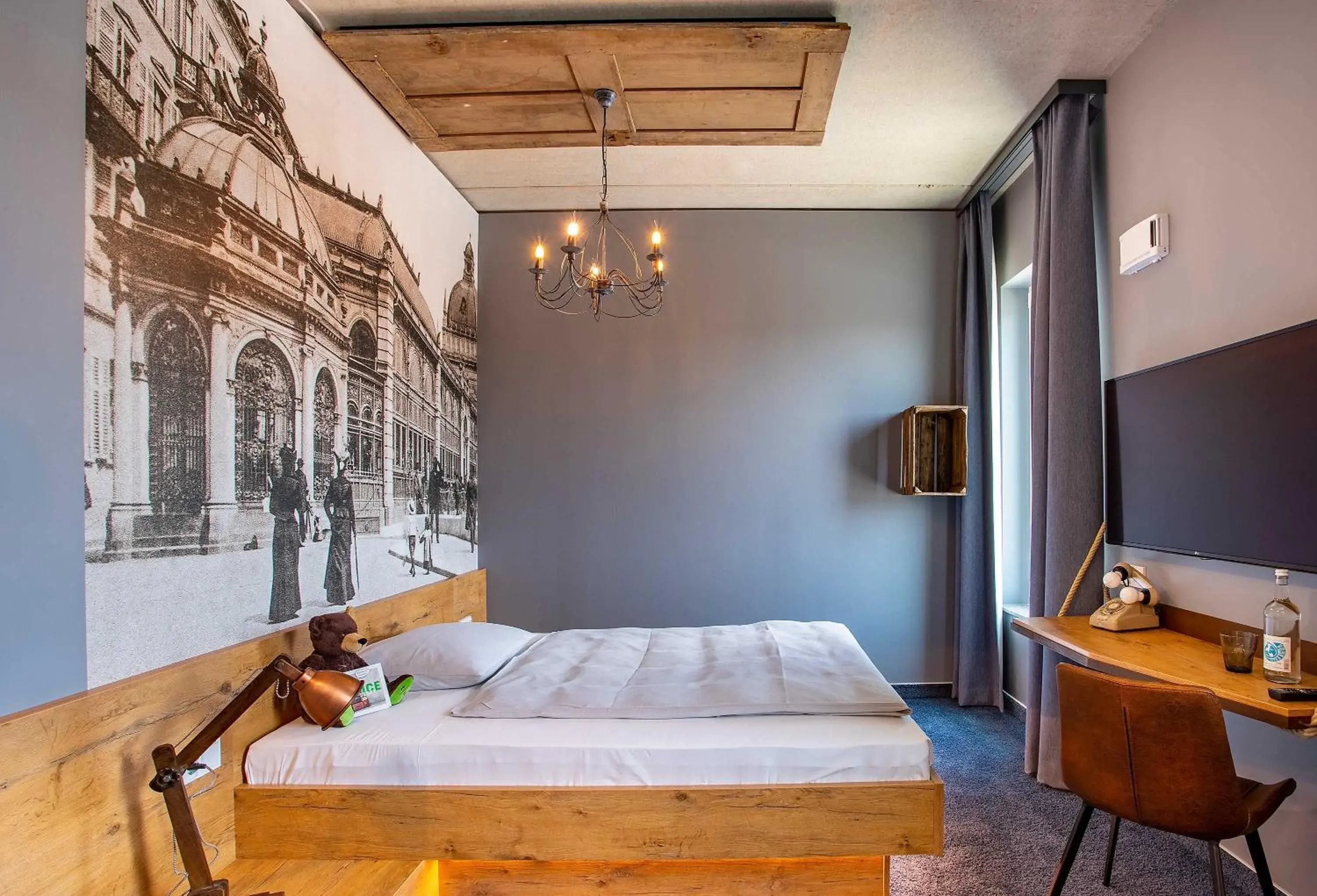 Photo of the whole room, Bed in tinyTwice Hotel Wiesbaden Photo of the whole room, Bed in tinyTwice Hotel Wiesbaden