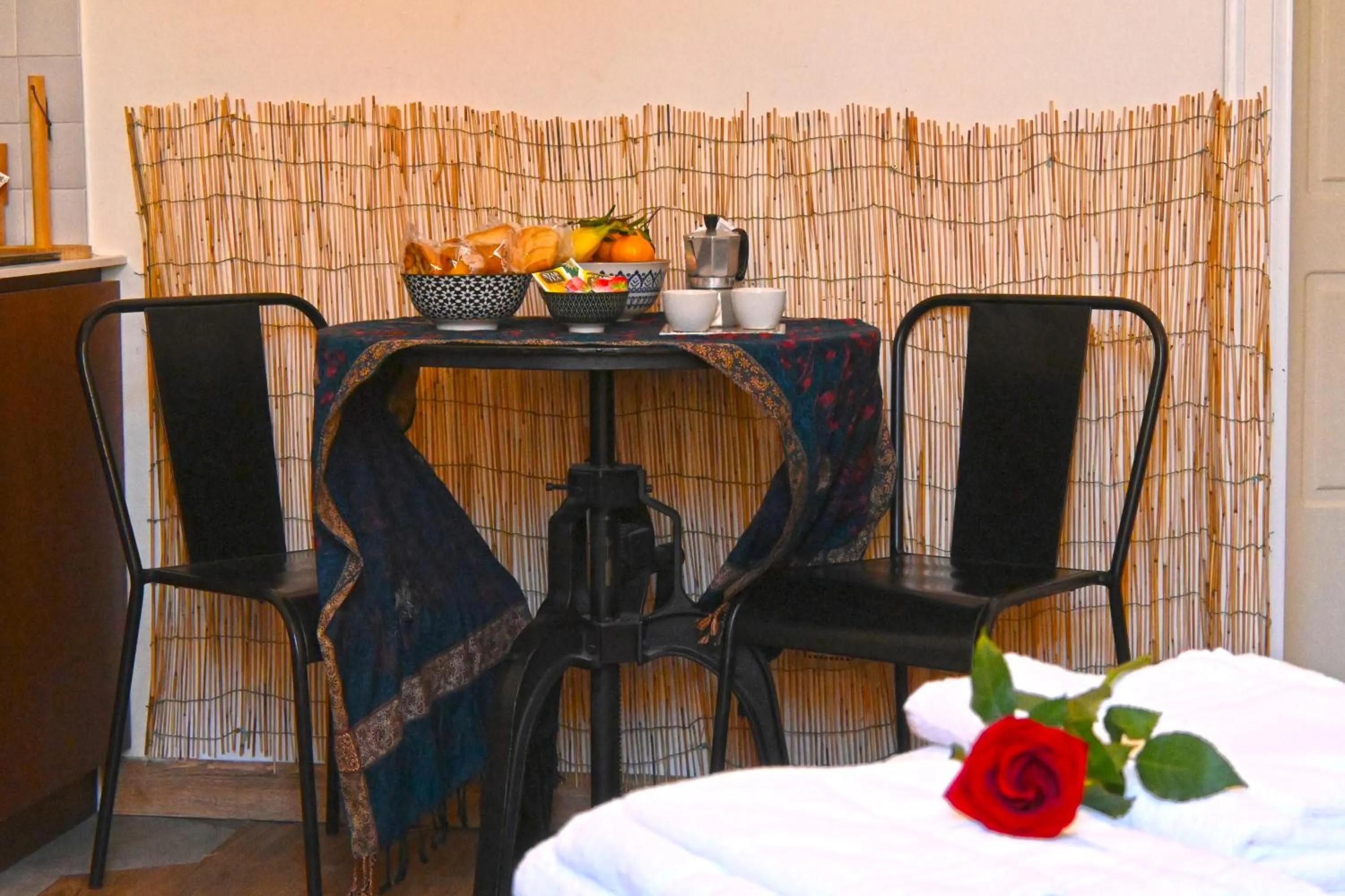 Restaurant/places to eat in Sunrise Luxury