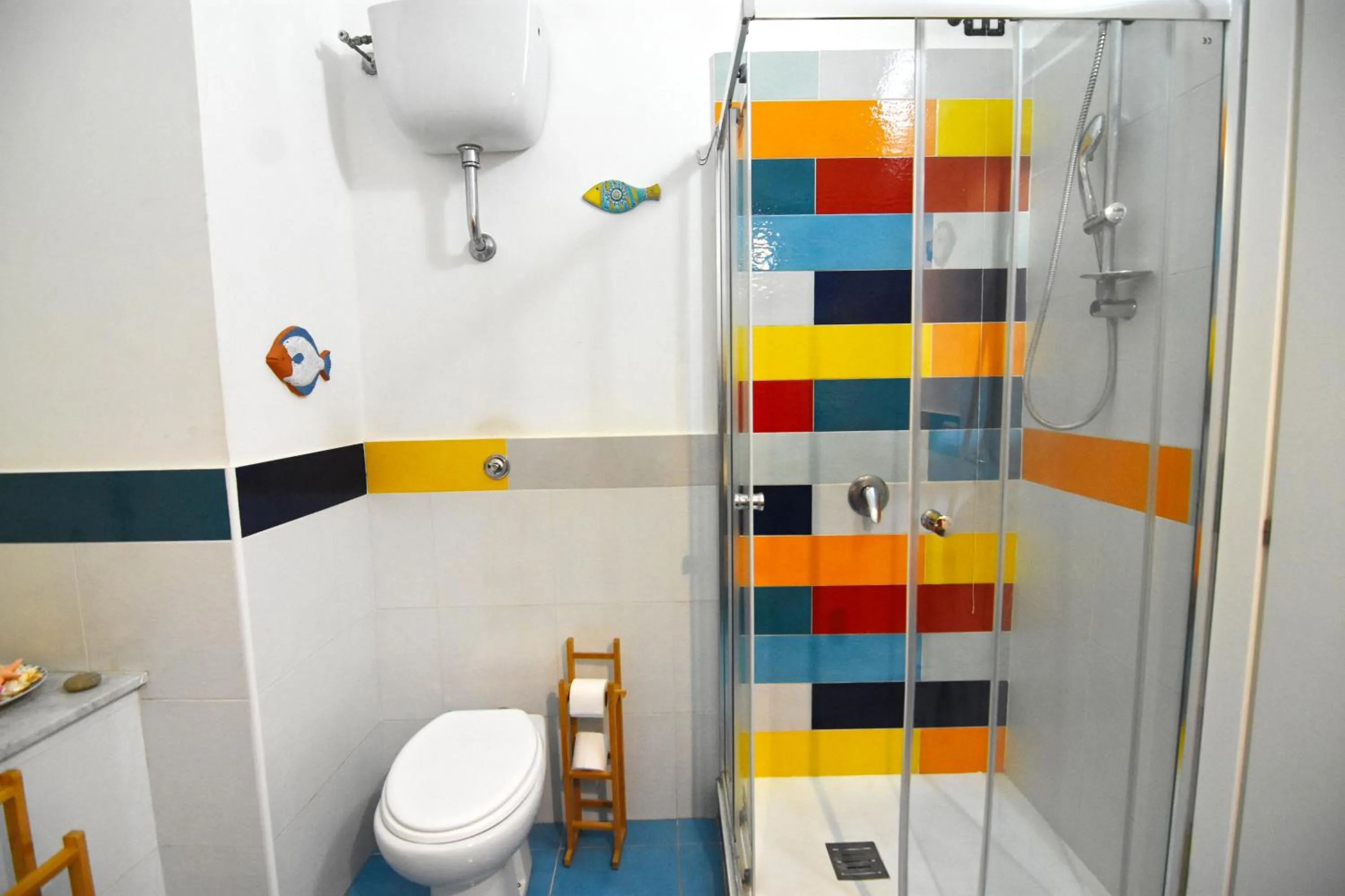 Shower in Sunrise Luxury