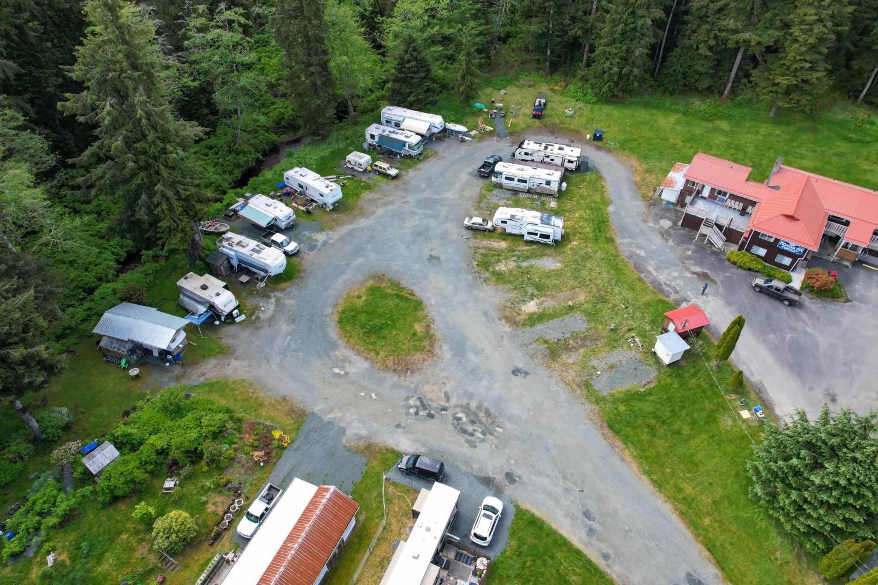 Pioneer Inn by the River