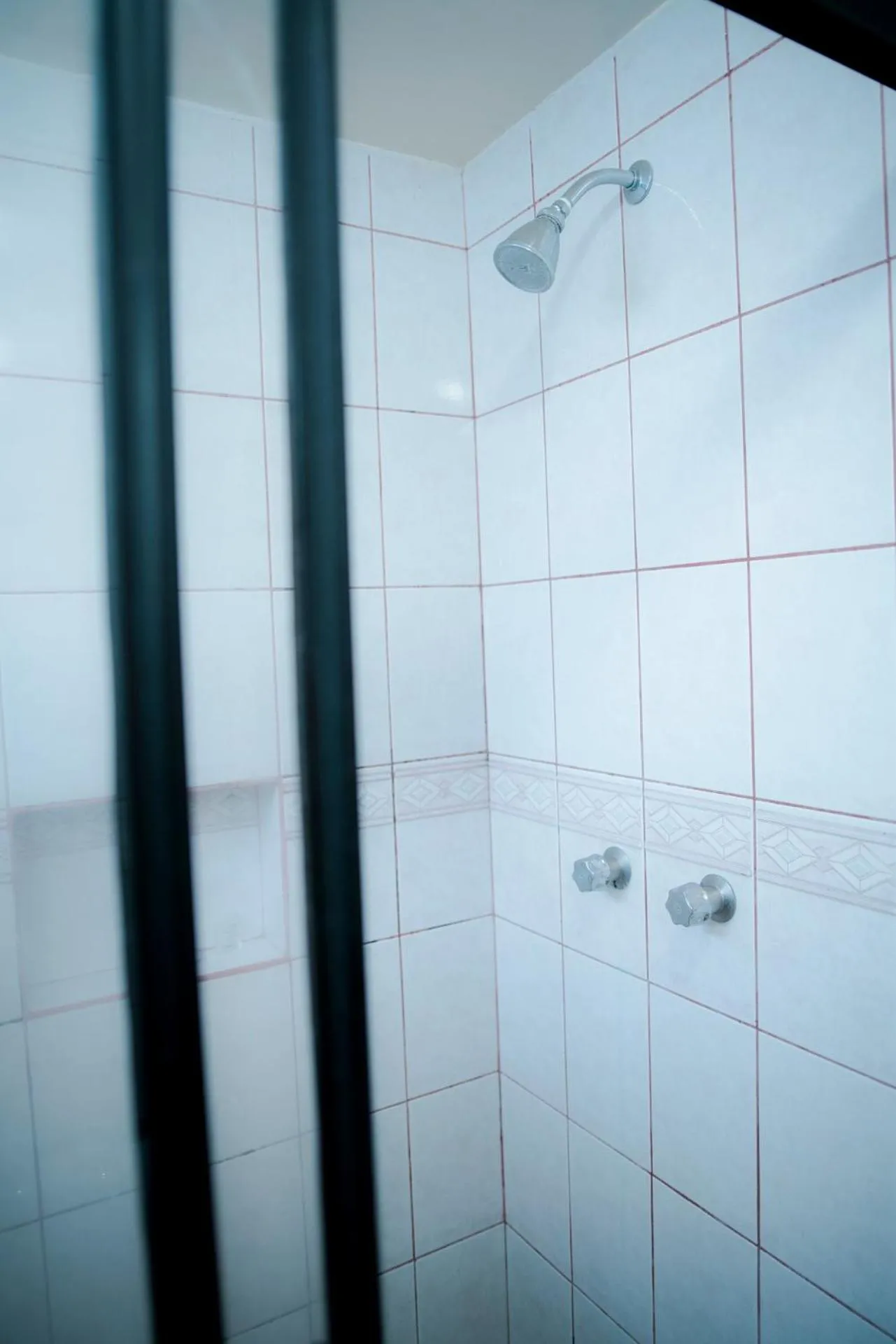 Shower in EH Ejecutivo Urban