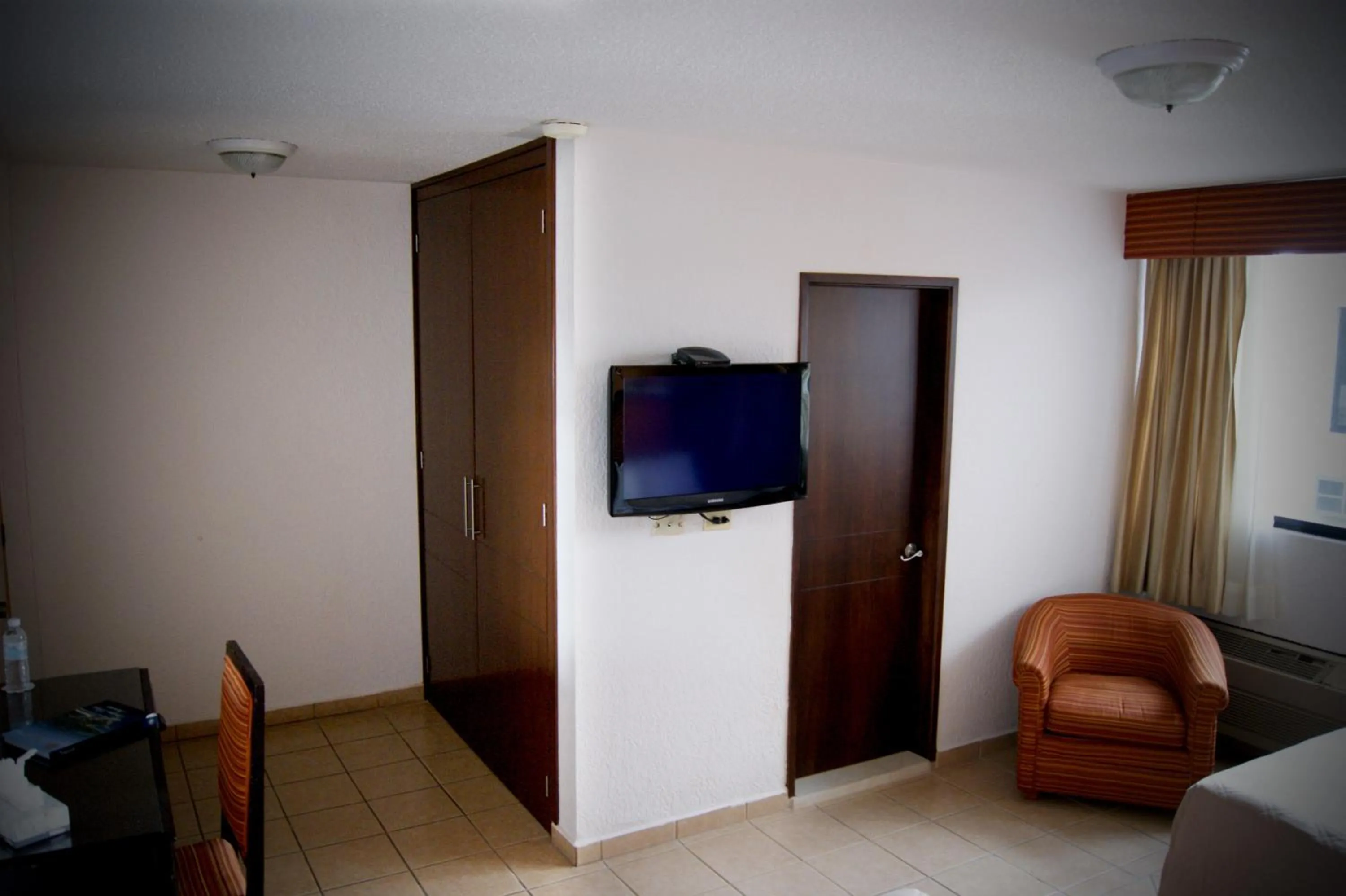 TV and multimedia in EH Ejecutivo Urban