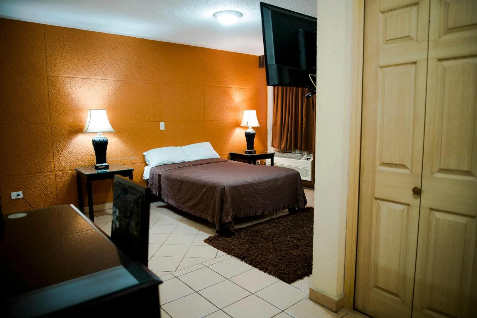 TV and multimedia, Bed in EH Ejecutivo Urban