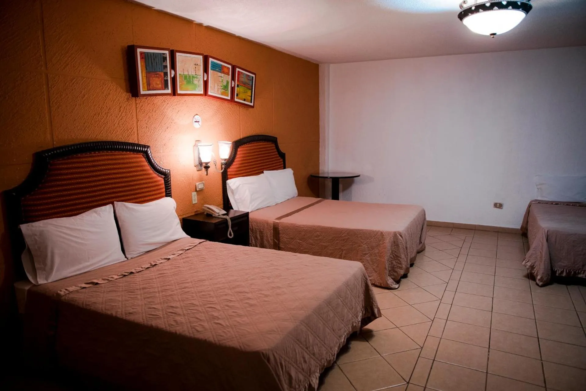 Photo of the whole room, Bed in EH Ejecutivo Urban