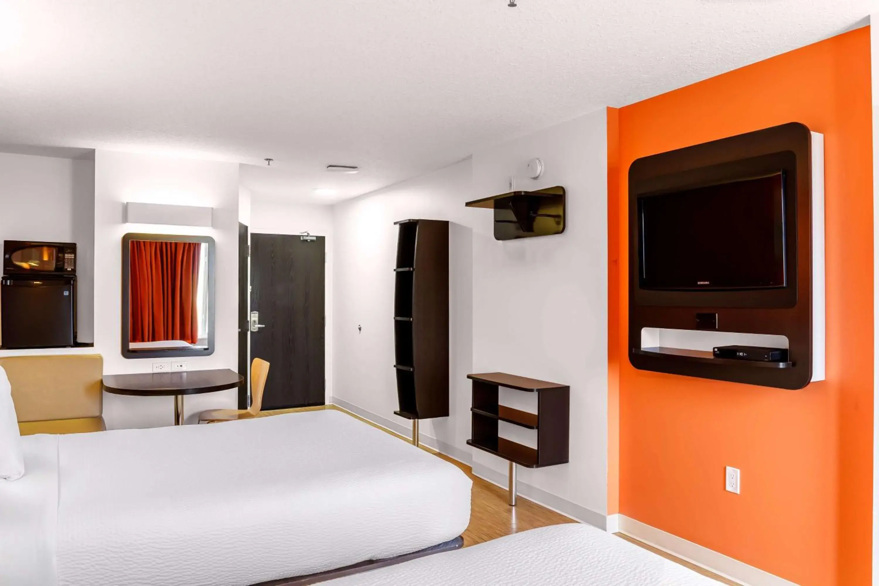 Bedroom, Bed in Motel 6-Swift Current, SK Bedroom, Bed in Motel 6-Swift Current, SK