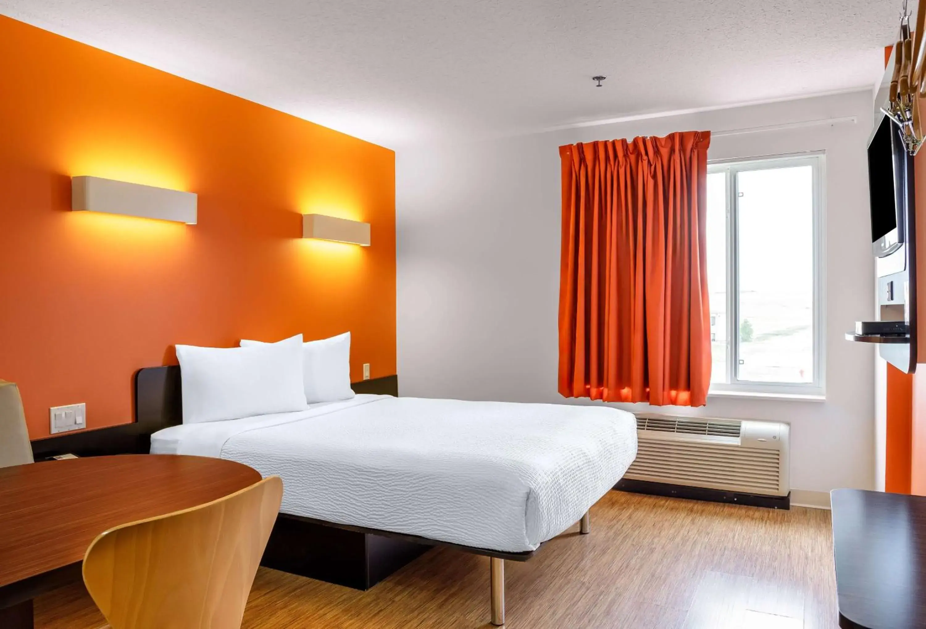 Bedroom, Bed in Motel 6-Swift Current, SK Bedroom, Bed in Motel 6-Swift Current, SK