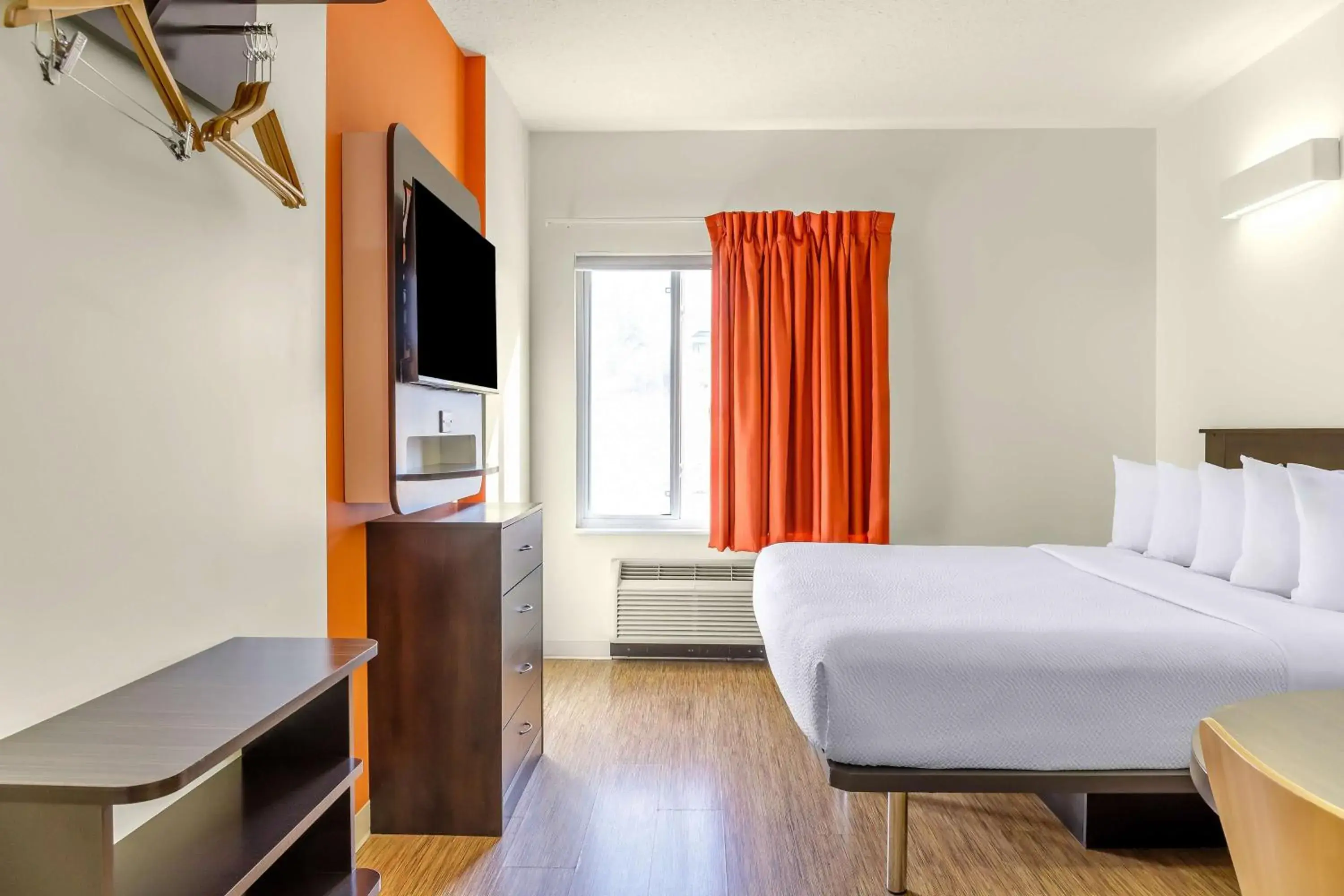 Bedroom, Bed in Motel 6-Swift Current, SK Bedroom, Bed in Motel 6-Swift Current, SK