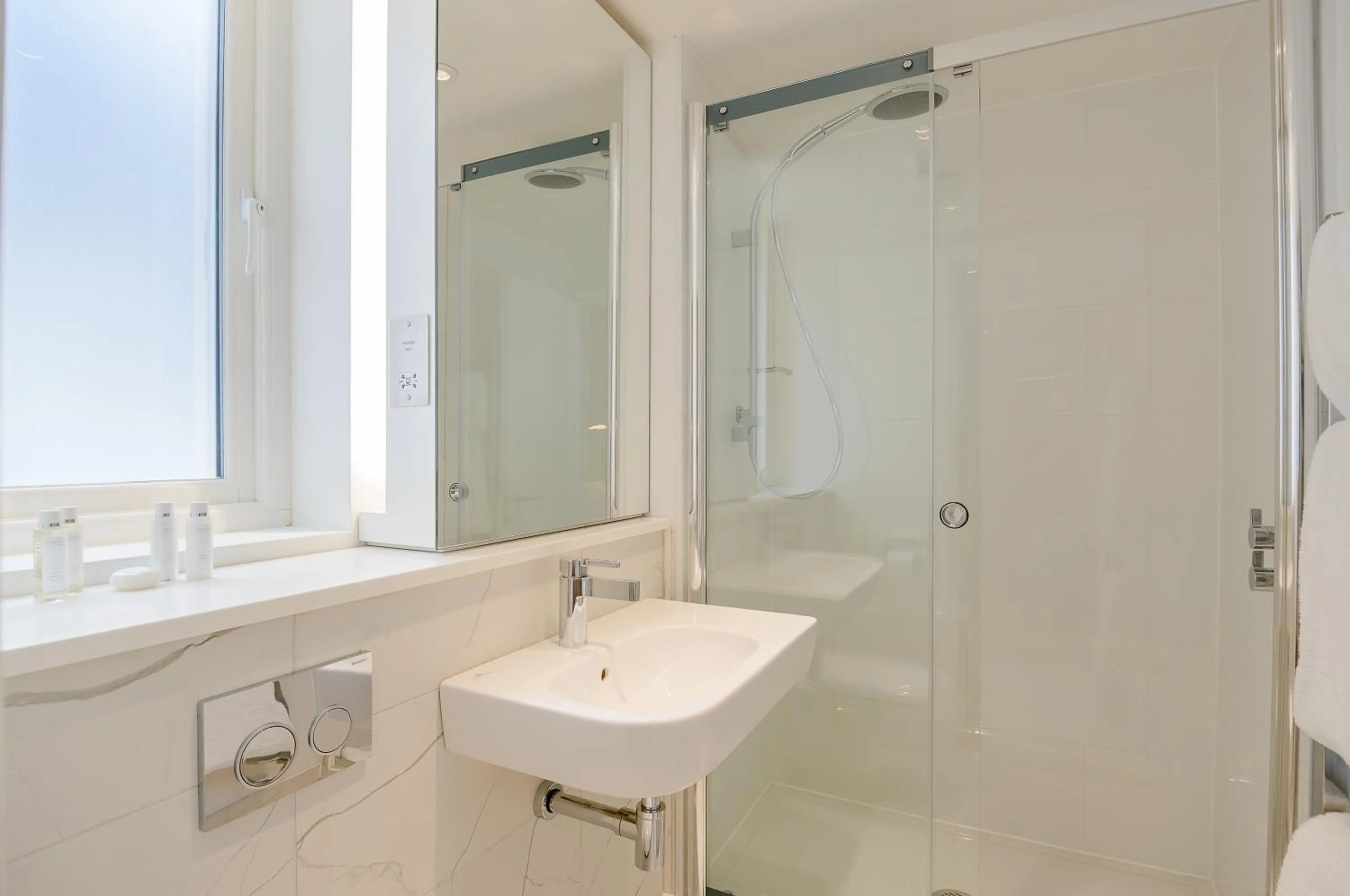 Bathroom in Native Fulham