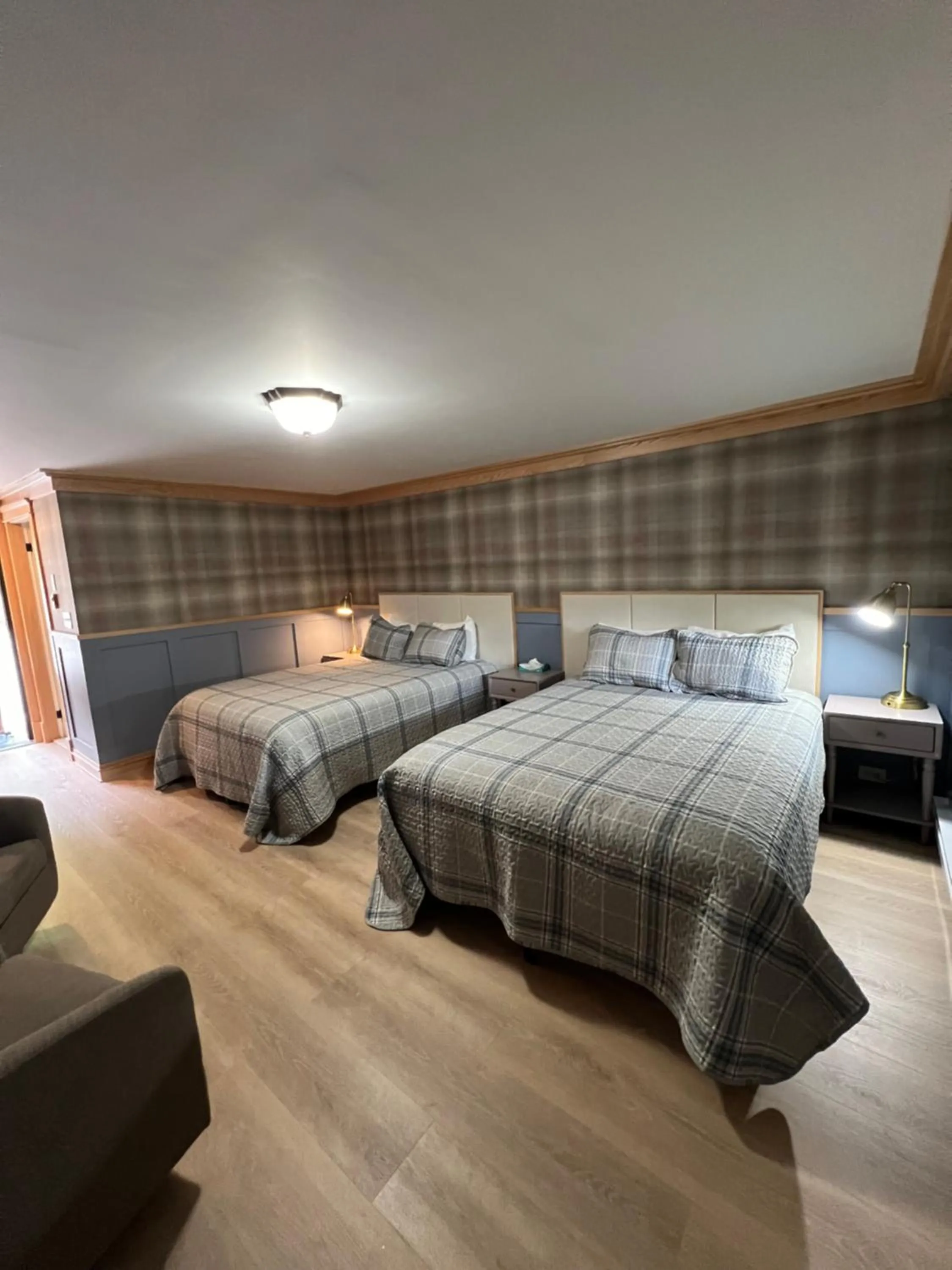 Bed in Stonehurst Manor Breakfast & Dinner Included