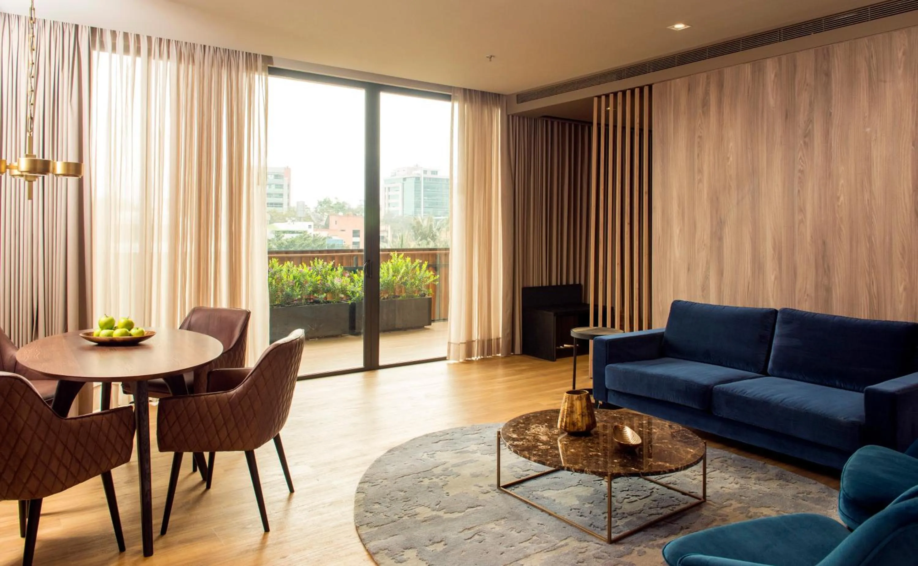 Communal lounge/ TV room in Salvio Parque 93 Bogota, Curio Collection by Hilton