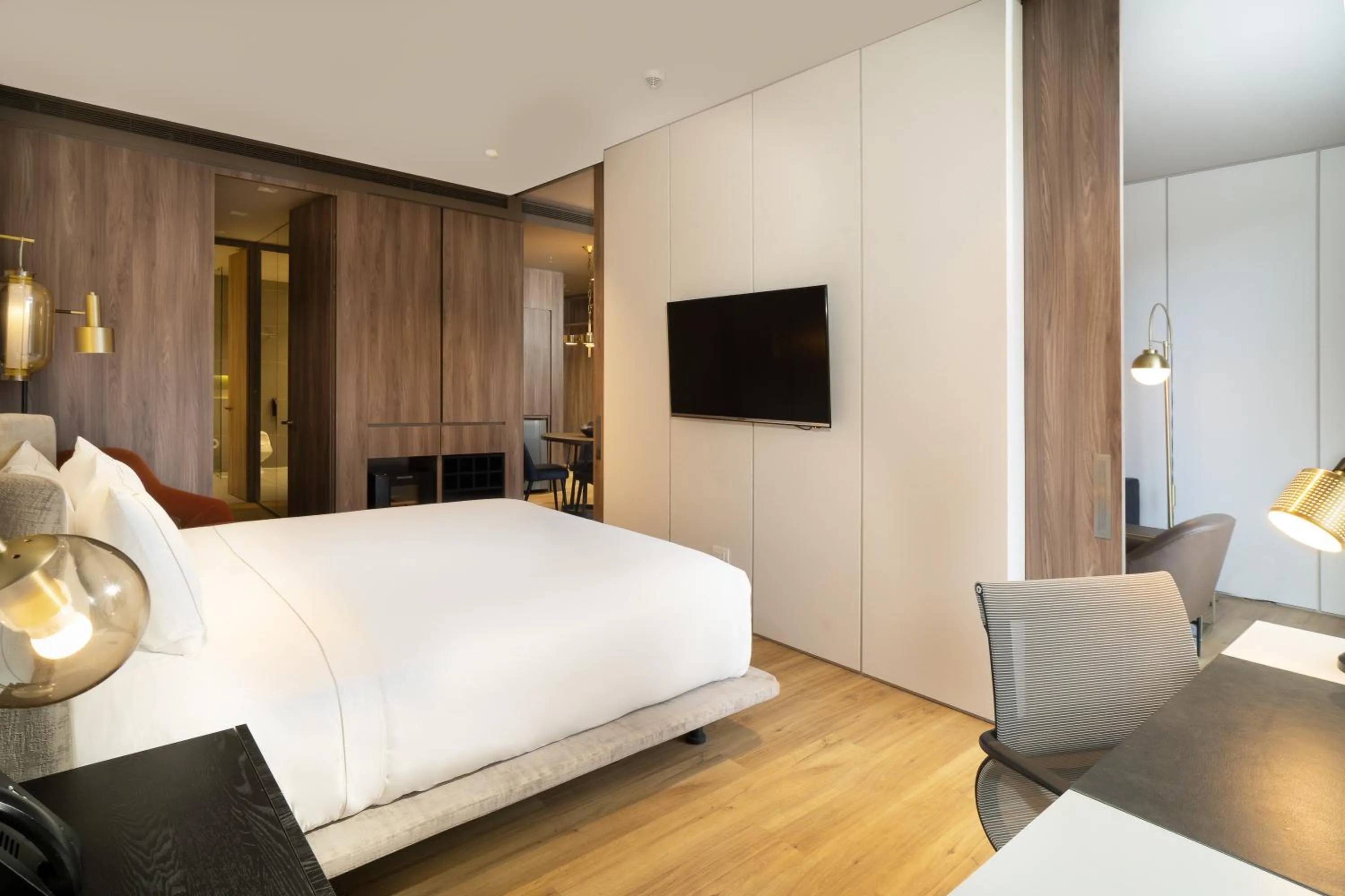 Communal lounge/ TV room, Bed in Salvio Parque 93 Bogota, Curio Collection by Hilton