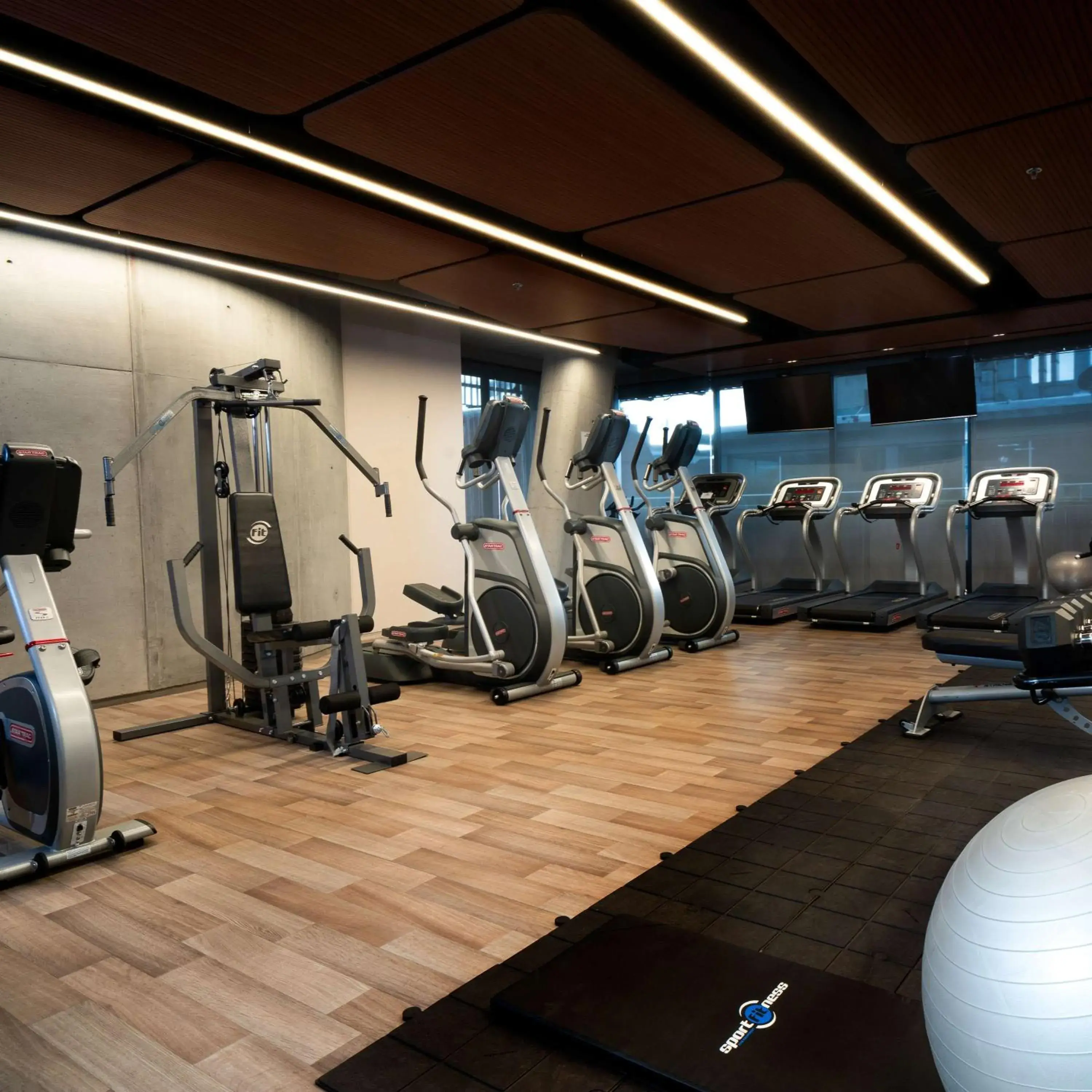 Fitness centre/facilities in Salvio Parque 93 Bogota, Curio Collection by Hilton Fitness centre/facilities in Salvio Parque 93 Bogota, Curio Collection by Hilton