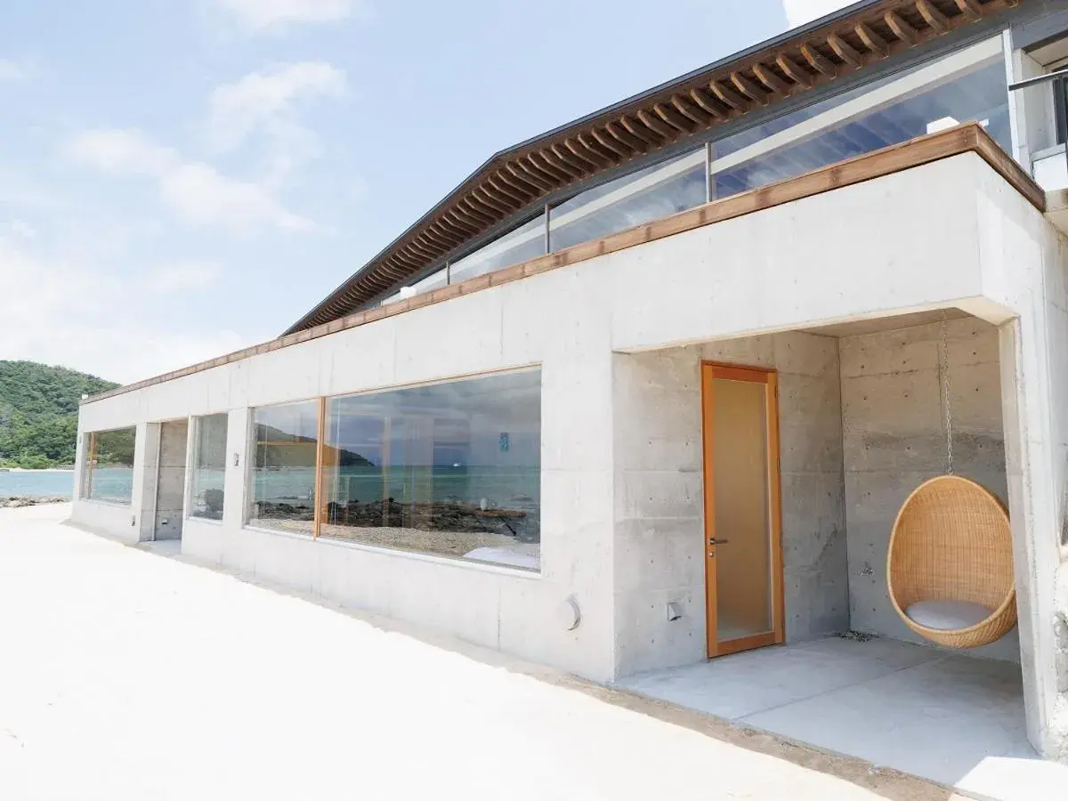 Denpaku The Beachfront MIJORA Denpaku The Beachfront MIJORA