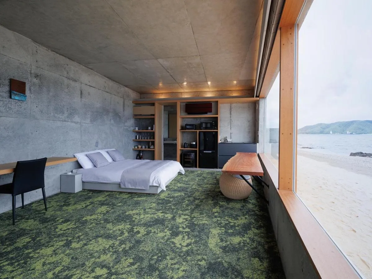 Denpaku The Beachfront MIJORA