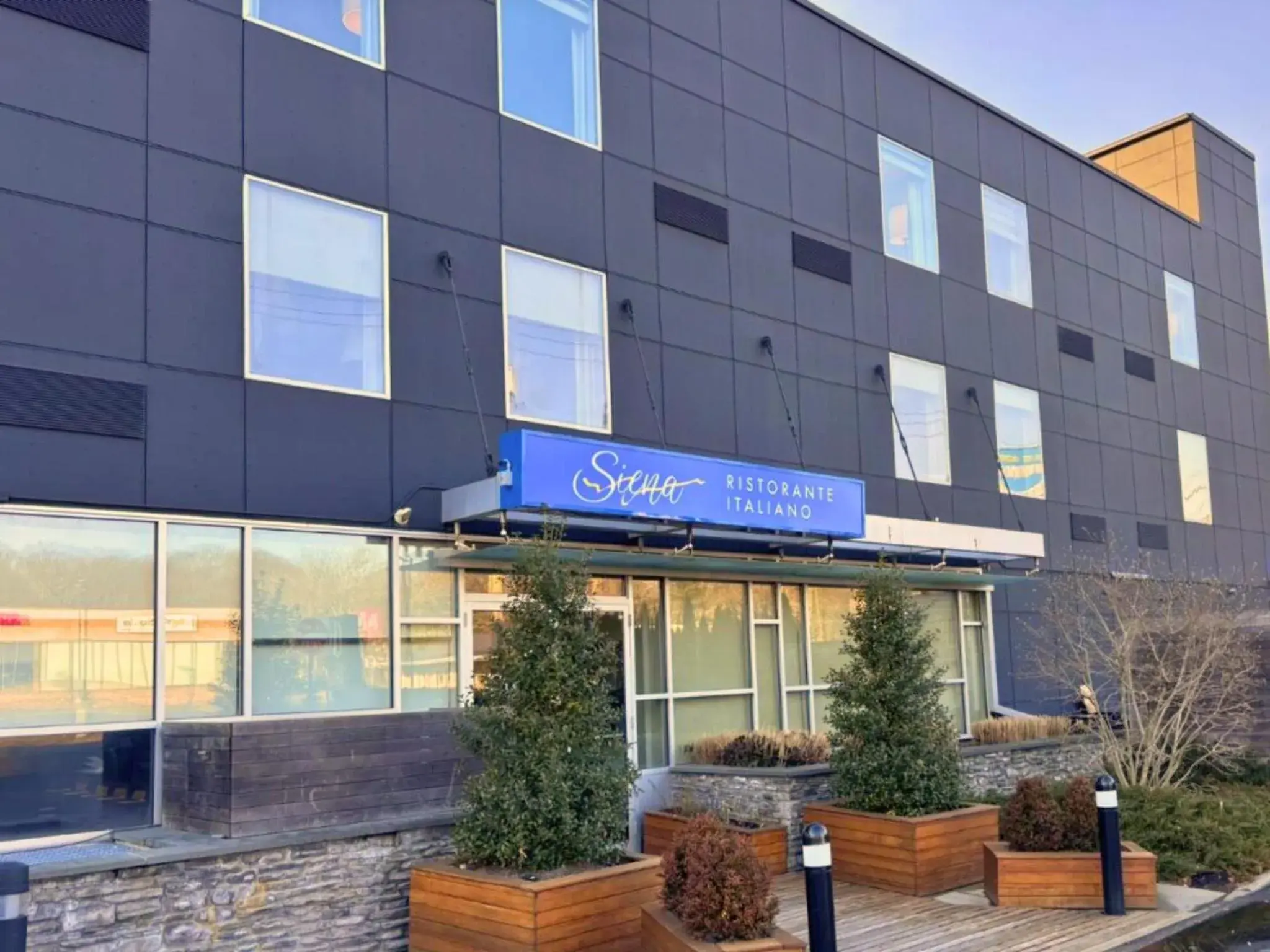 Facade/entrance in The Watershed Norwalk Facade/entrance in The Watershed Norwalk