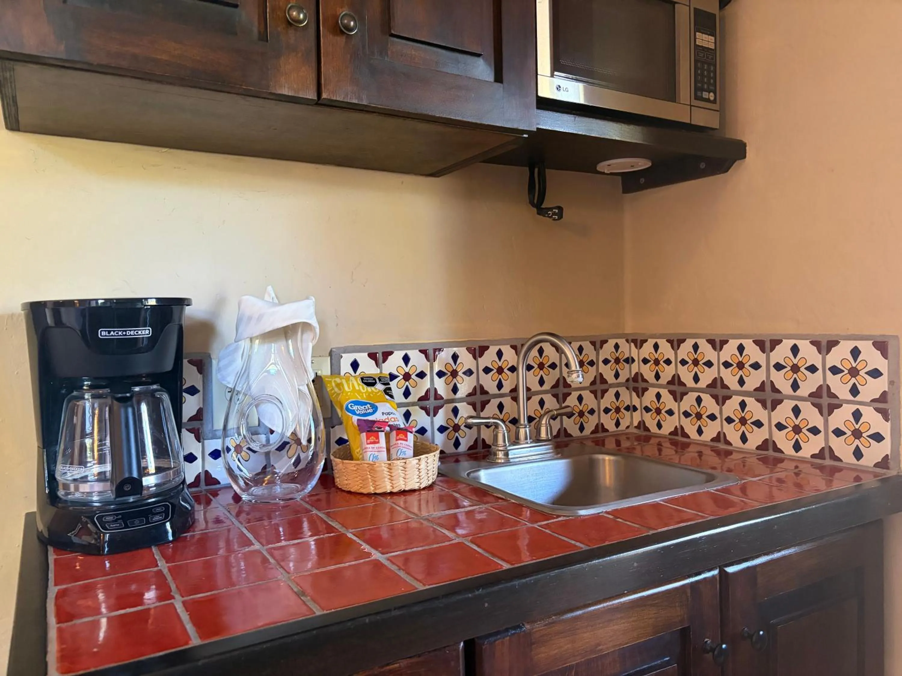 Coffee/tea facilities in Posada del Cortes