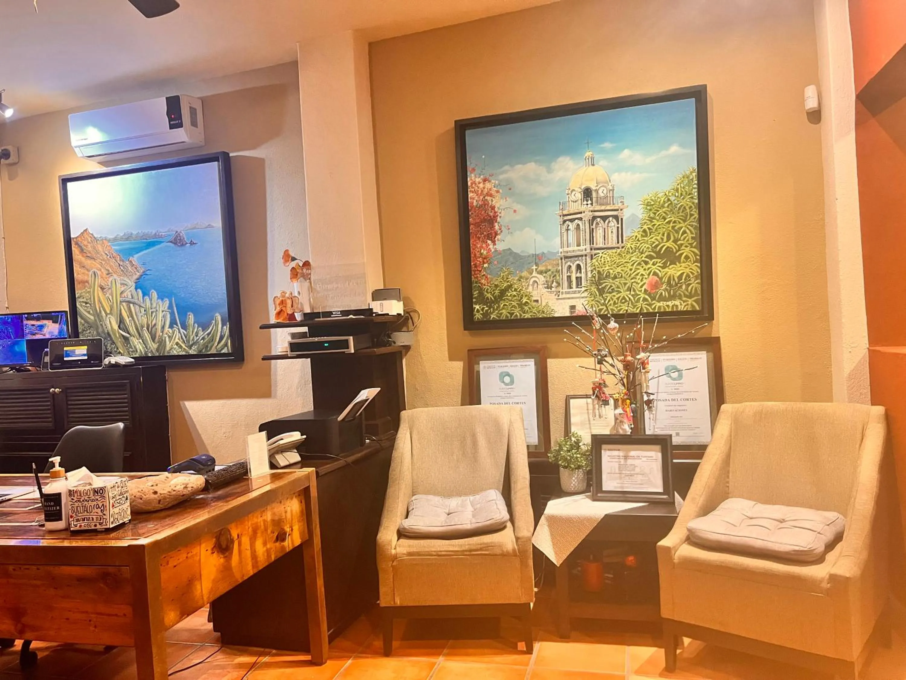 Lobby or reception in Posada del Cortes
