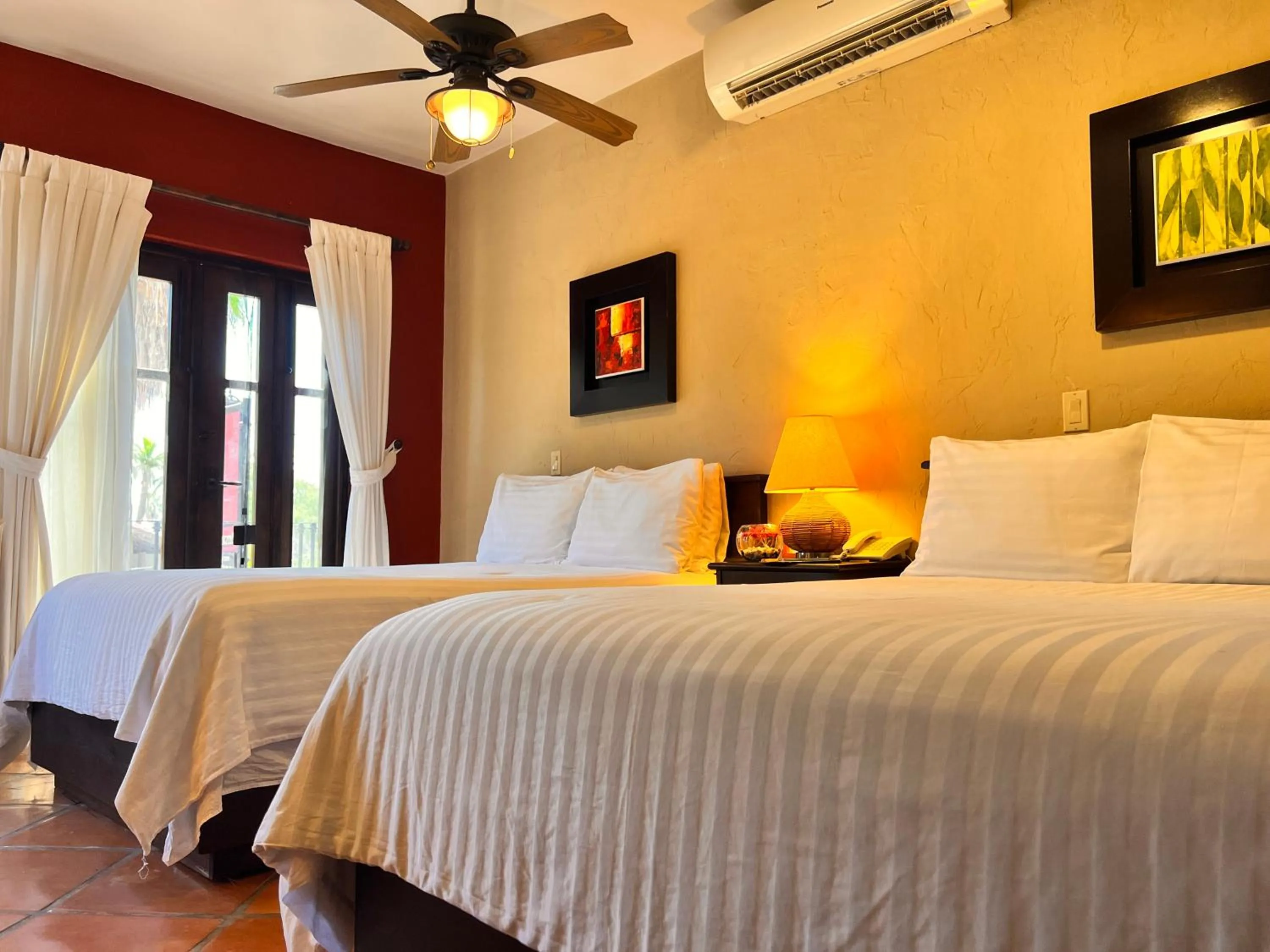 Family, Bed in Posada del Cortes