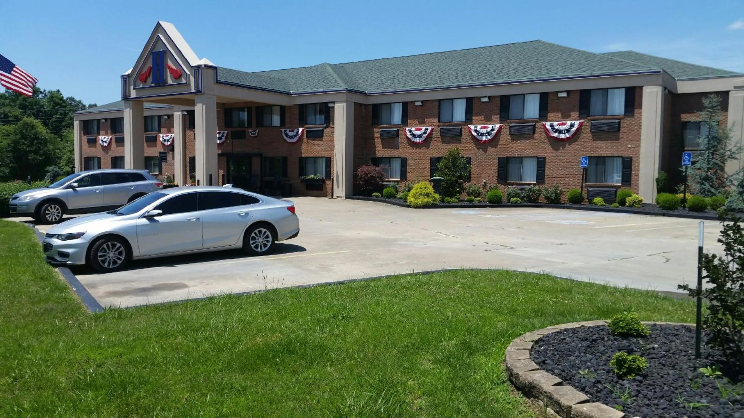 Location in Hatfield Inn