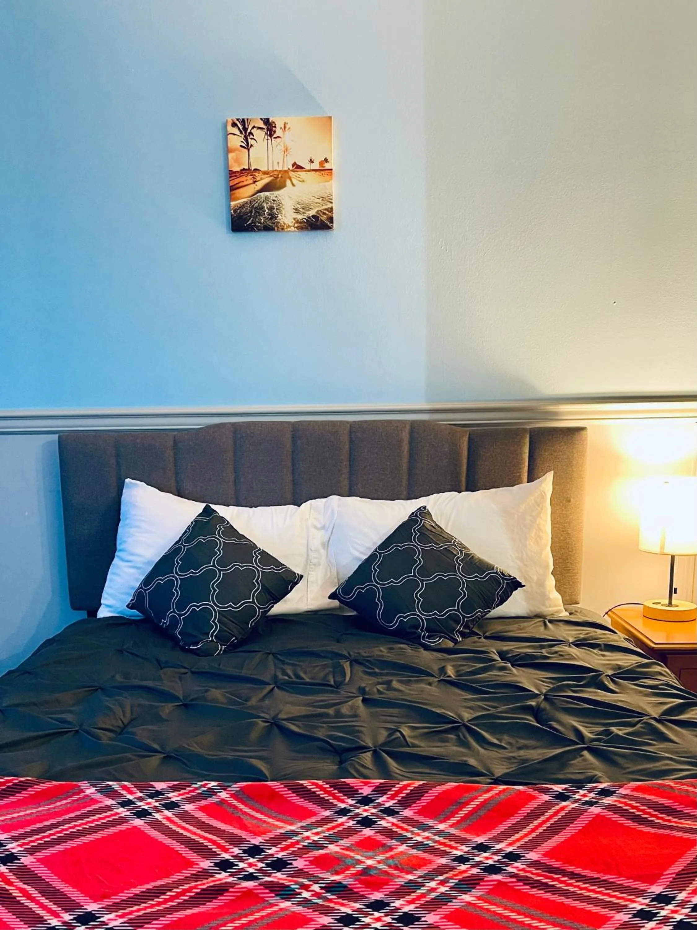 Bed in Elite Hotel -Downtown Center- "Ski & Northern light Tour" "Hot Spring Tour "Long-term stay"