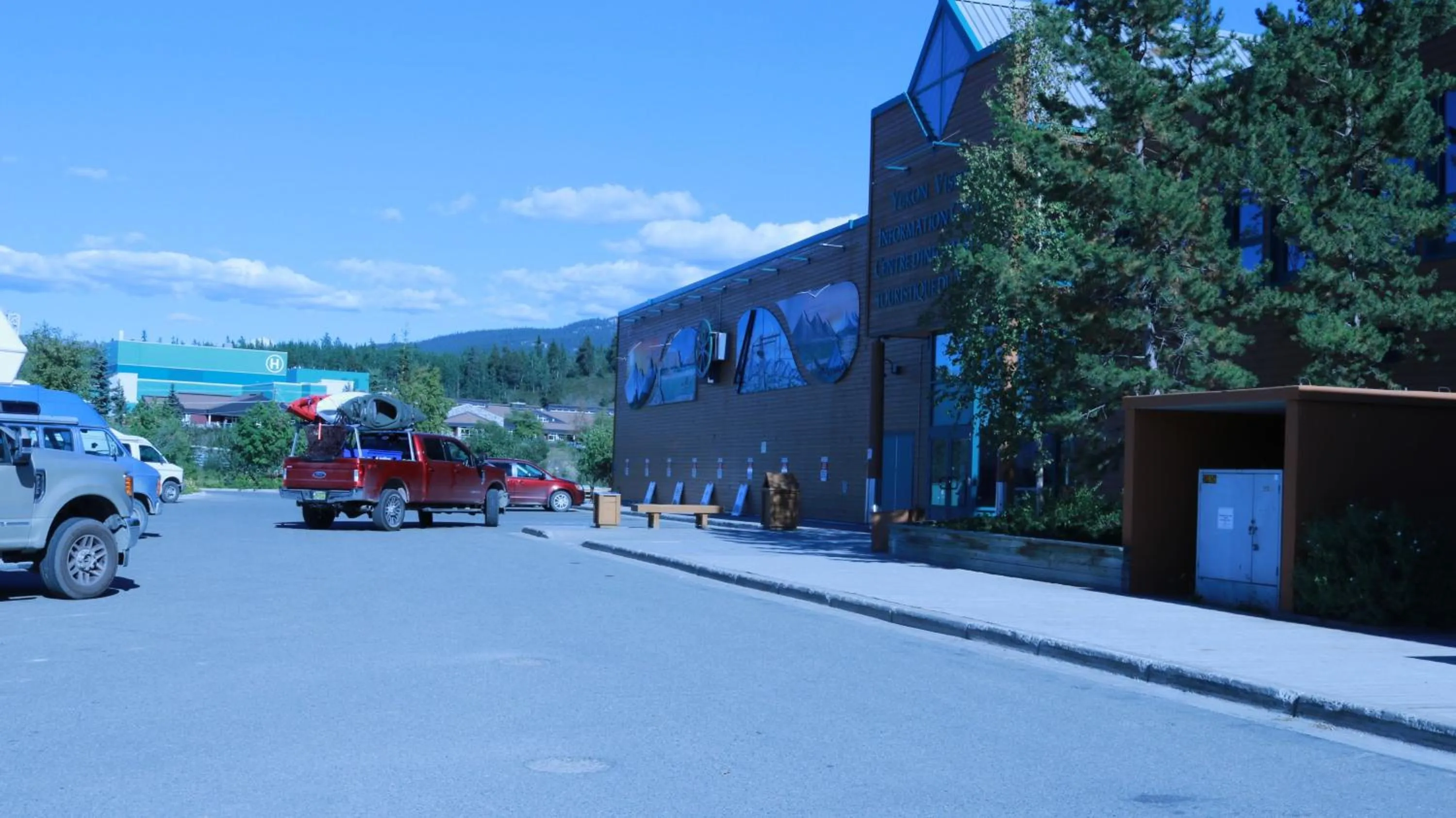 Elite Hotel -Downtown Center- "Ski & Northern light Tour" "Hot Spring Tour "Long-term stay"