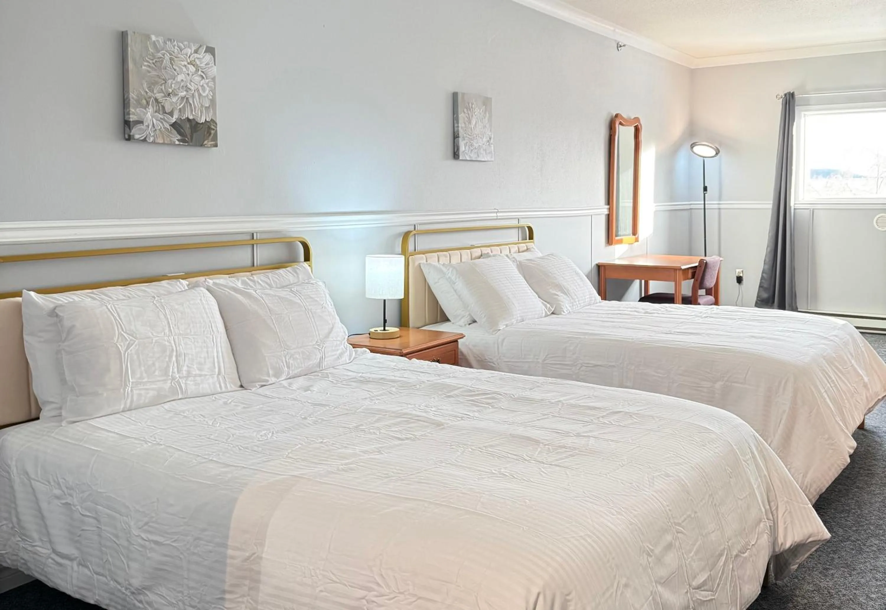 Bed in Elite Hotel -Downtown Center- "Ski & Northern light Tour" "Hot Spring Tour "Long-term stay"