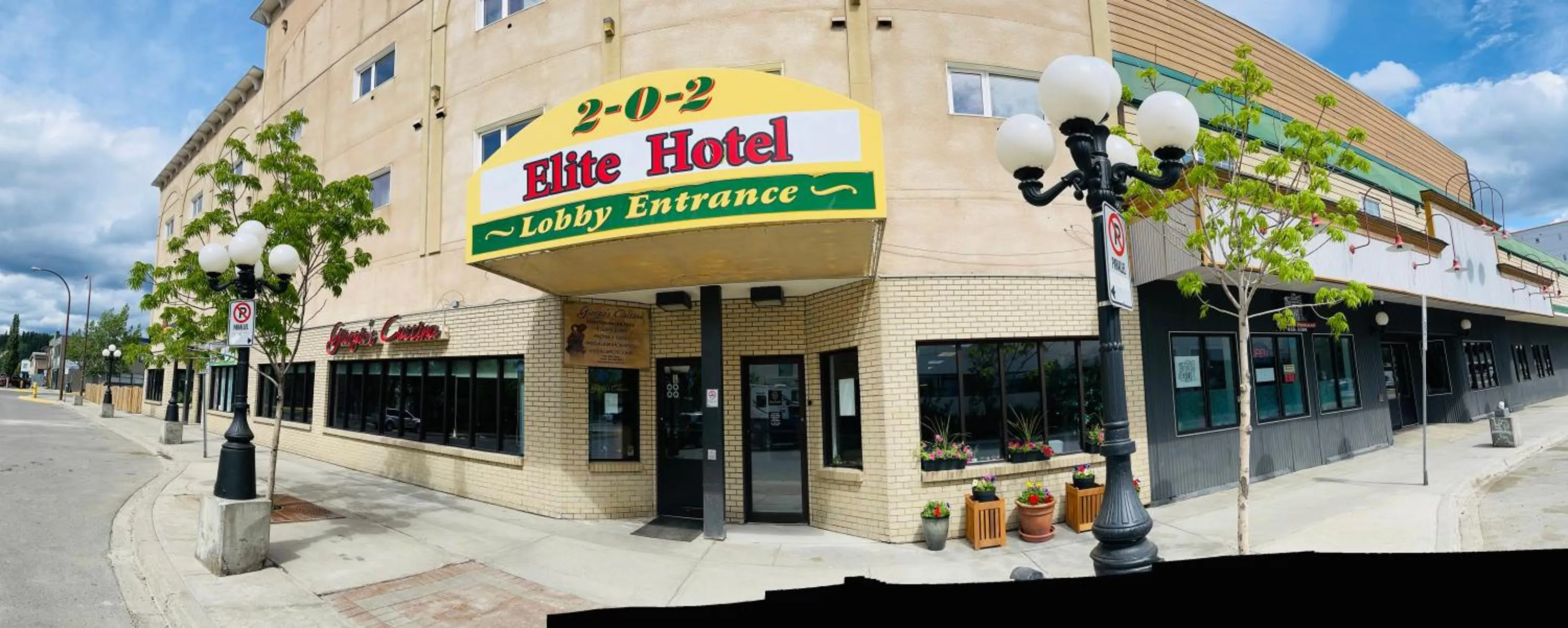 Elite Hotel -Downtown Center- "Ski & Northern light Tour" "Hot Spring Tour "Long-term stay"