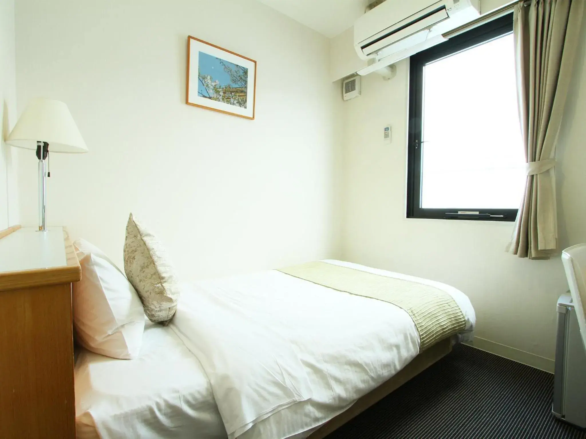 Double Room with Small Double Bed - Non-Smoking in Hotel AreaOne Fukuyama Double Room with Small Double Bed - Non-Smoking in Hotel AreaOne Fukuyama
