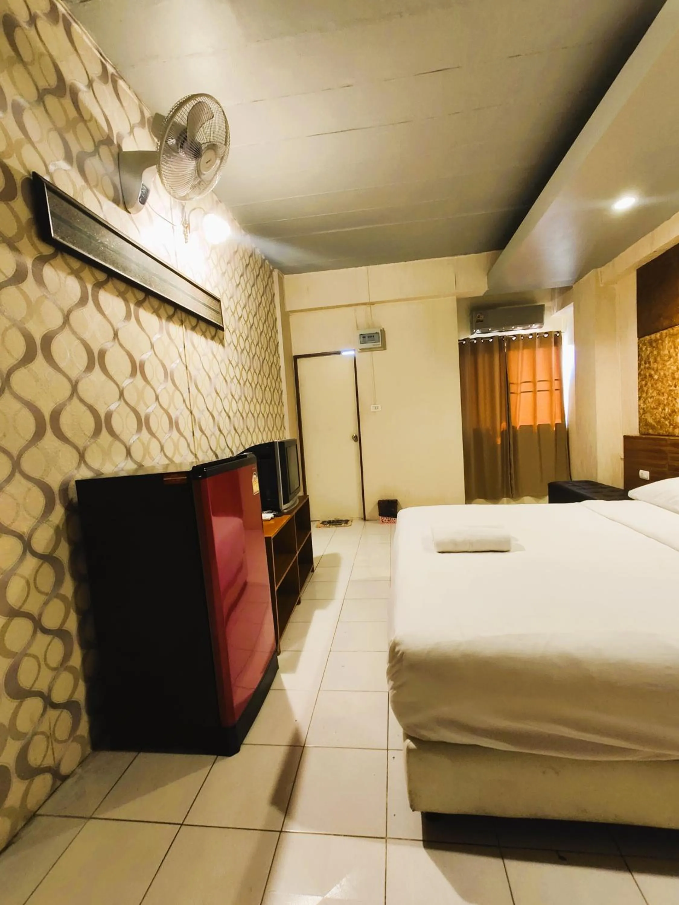 Photo of the whole room, Bed in Panda House Chiang Mai