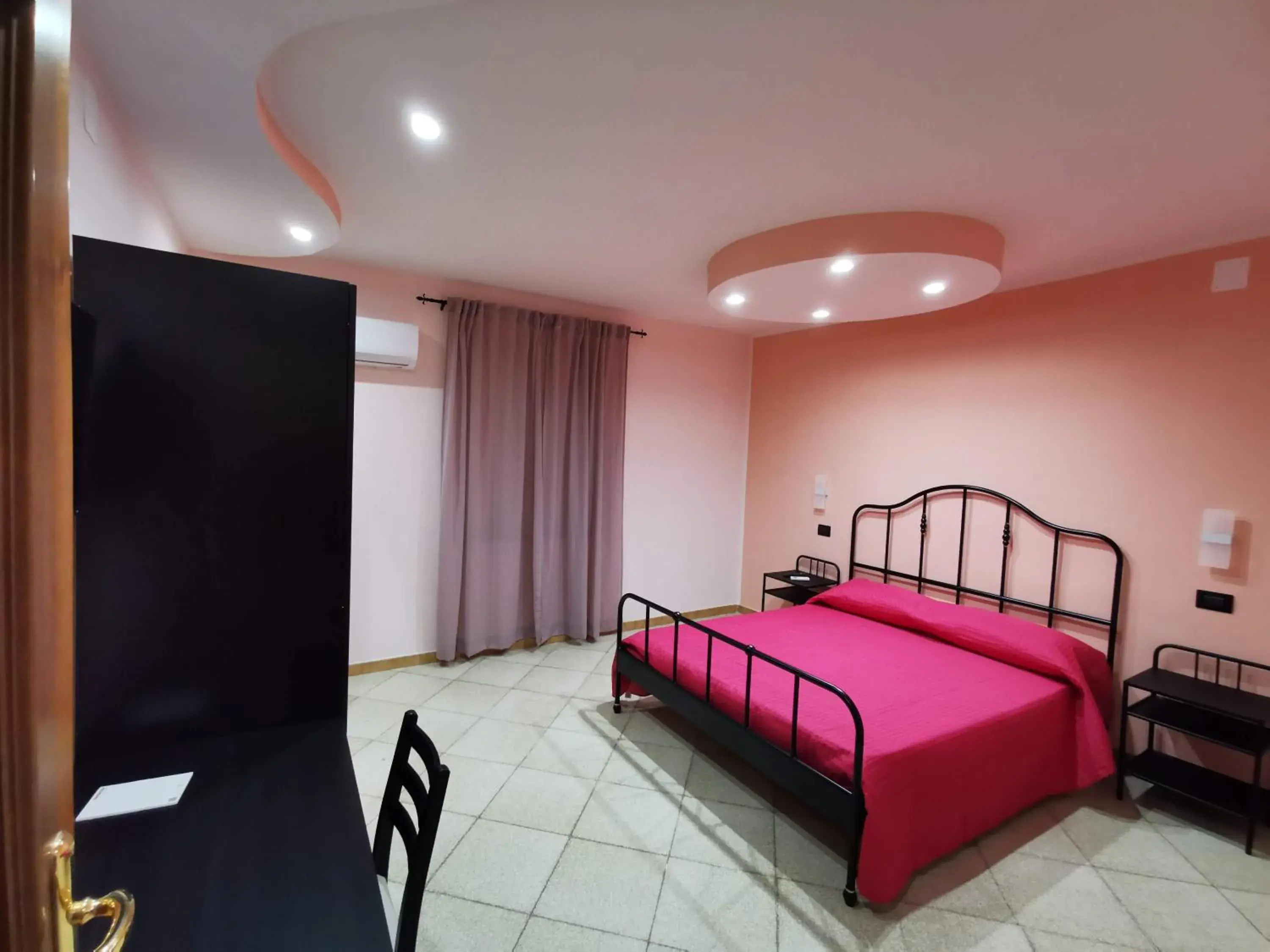 Double Room with Private Bathroom in Bed and Breakfast Picentia 19 Double Room with Private Bathroom in Bed and Breakfast Picentia 19