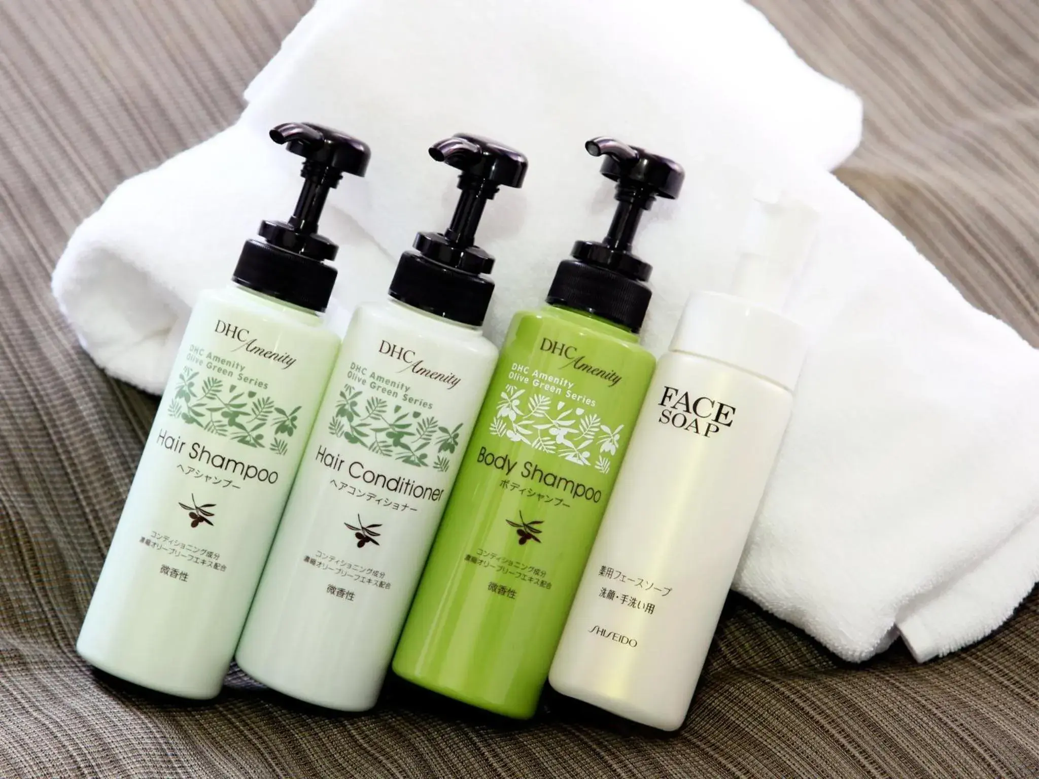 Deluxe Room with Tatami area - Non-Smoking in Hotel AreaOne Chitose Deluxe Room with Tatami area - Non-Smoking in Hotel AreaOne Chitose