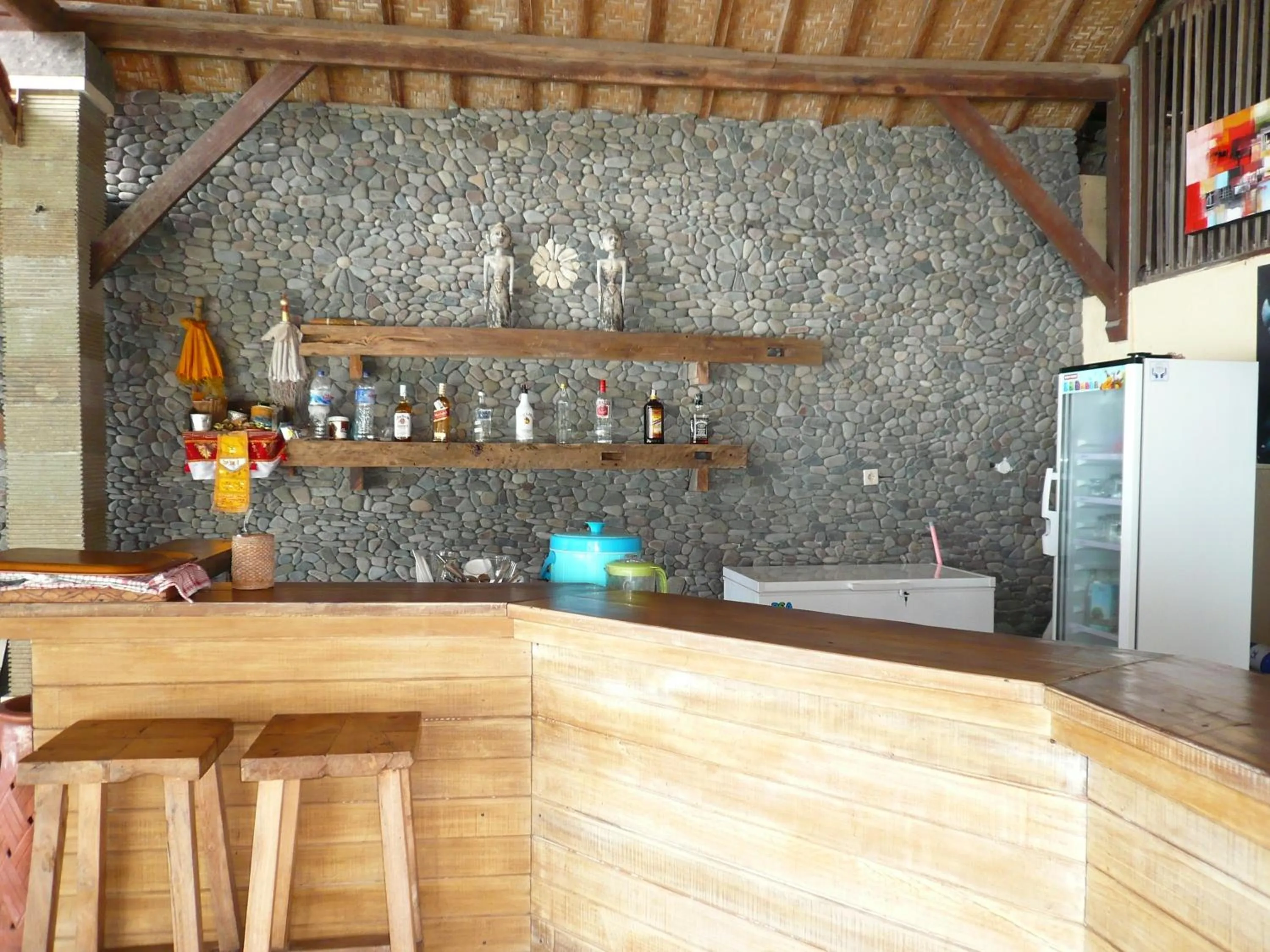 Restaurant/places to eat in Wawa Wewe II Villas