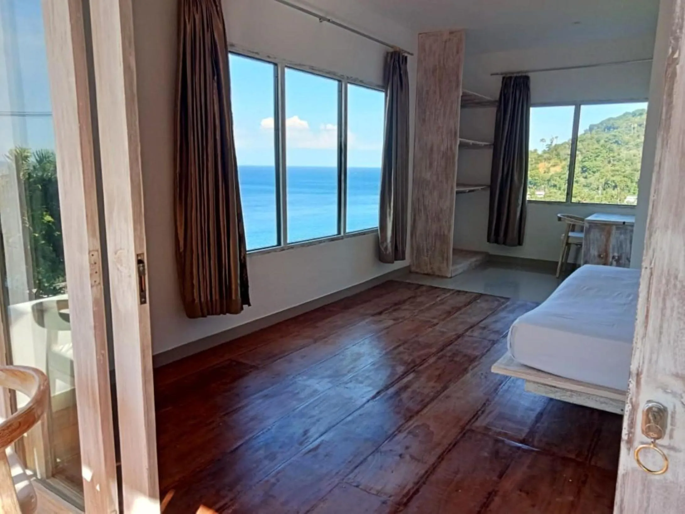 Bed in Wawa Wewe Rock