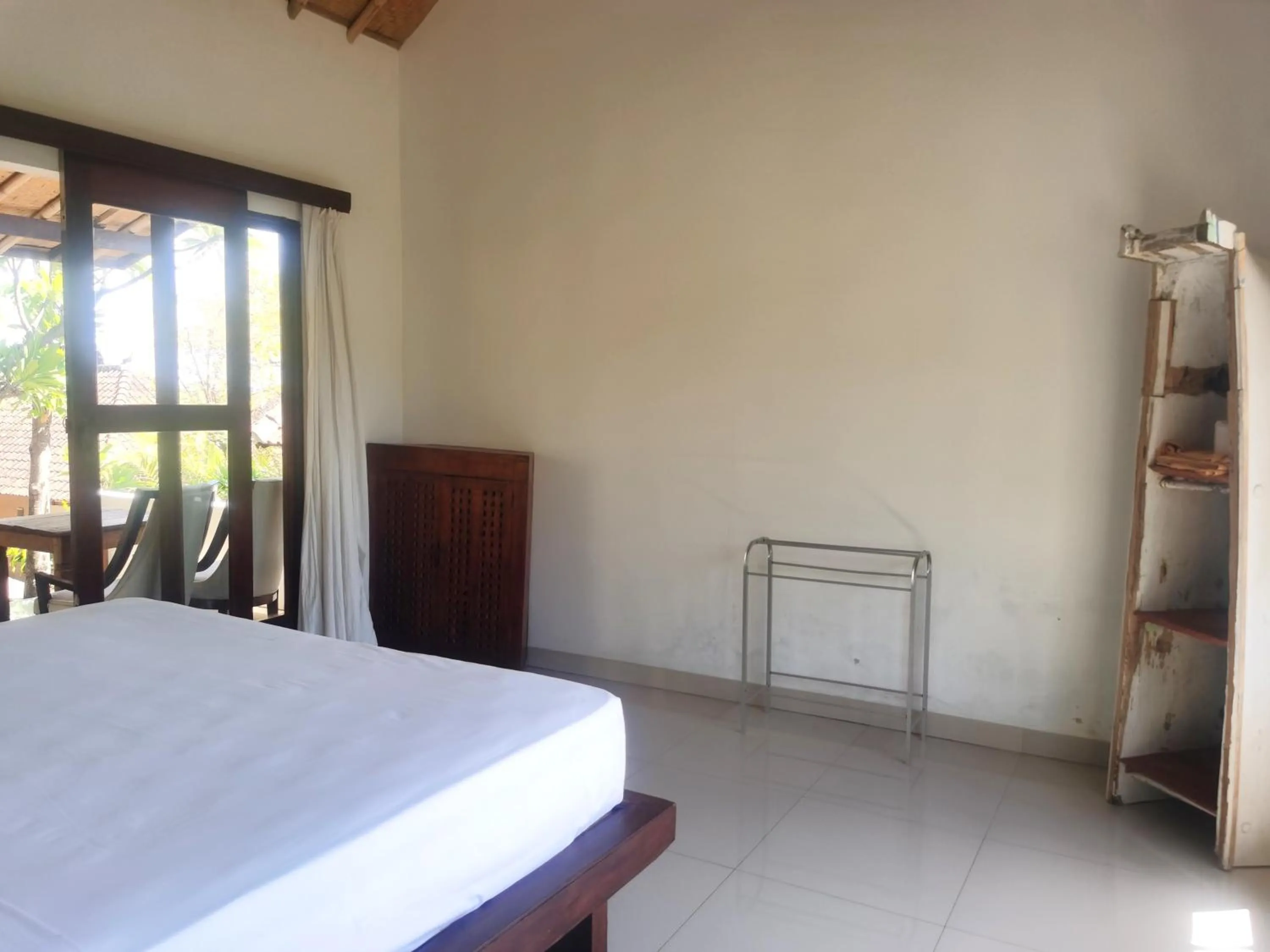 Photo of the whole room, Bed in Wawa Wewe Rock