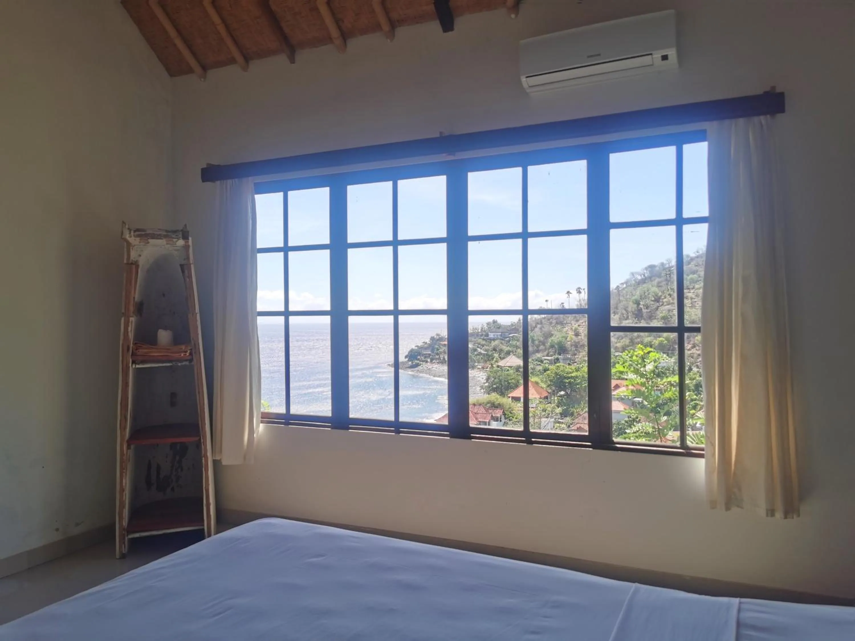 Bed in Wawa Wewe Rock