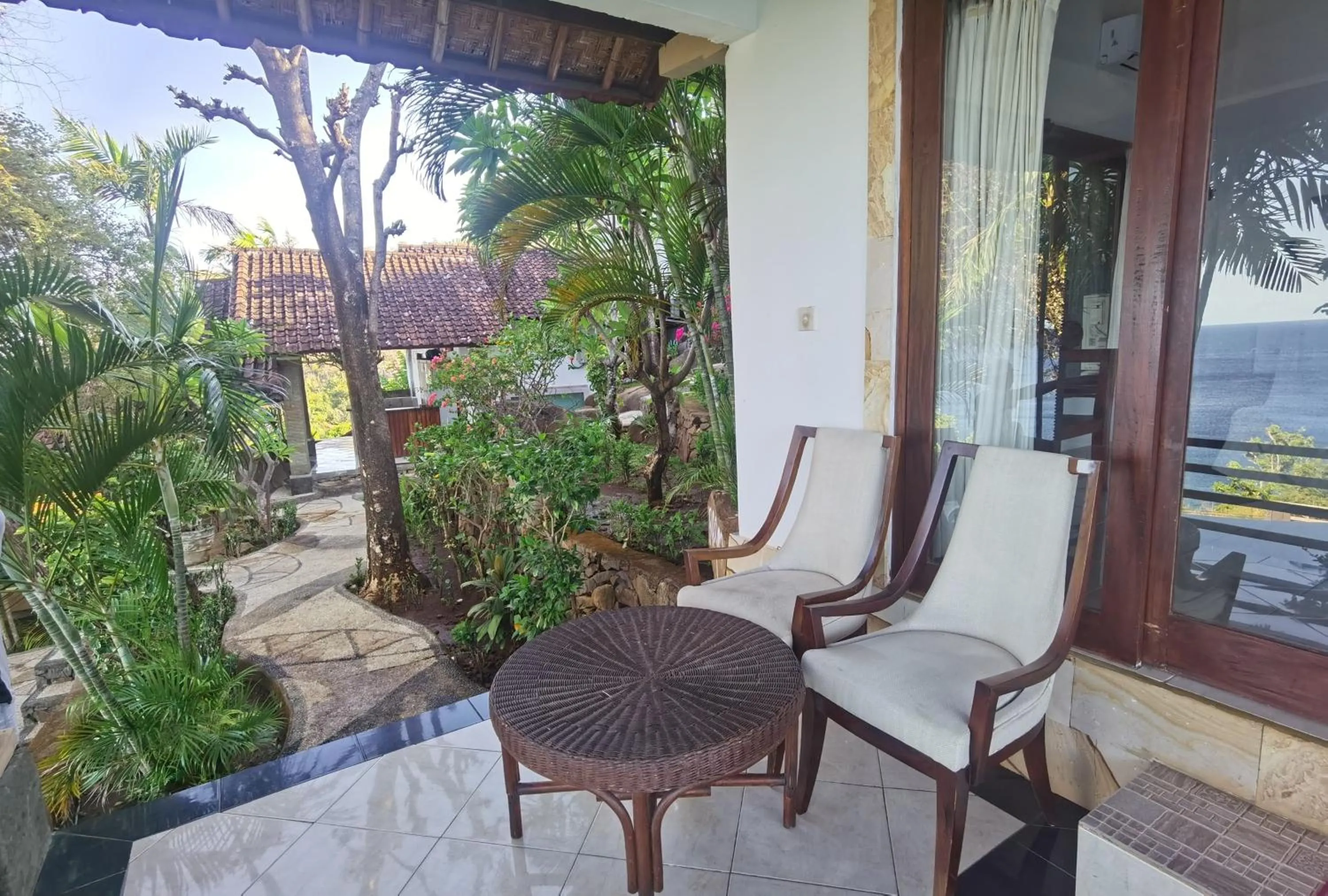 Patio in Wawa Wewe Rock