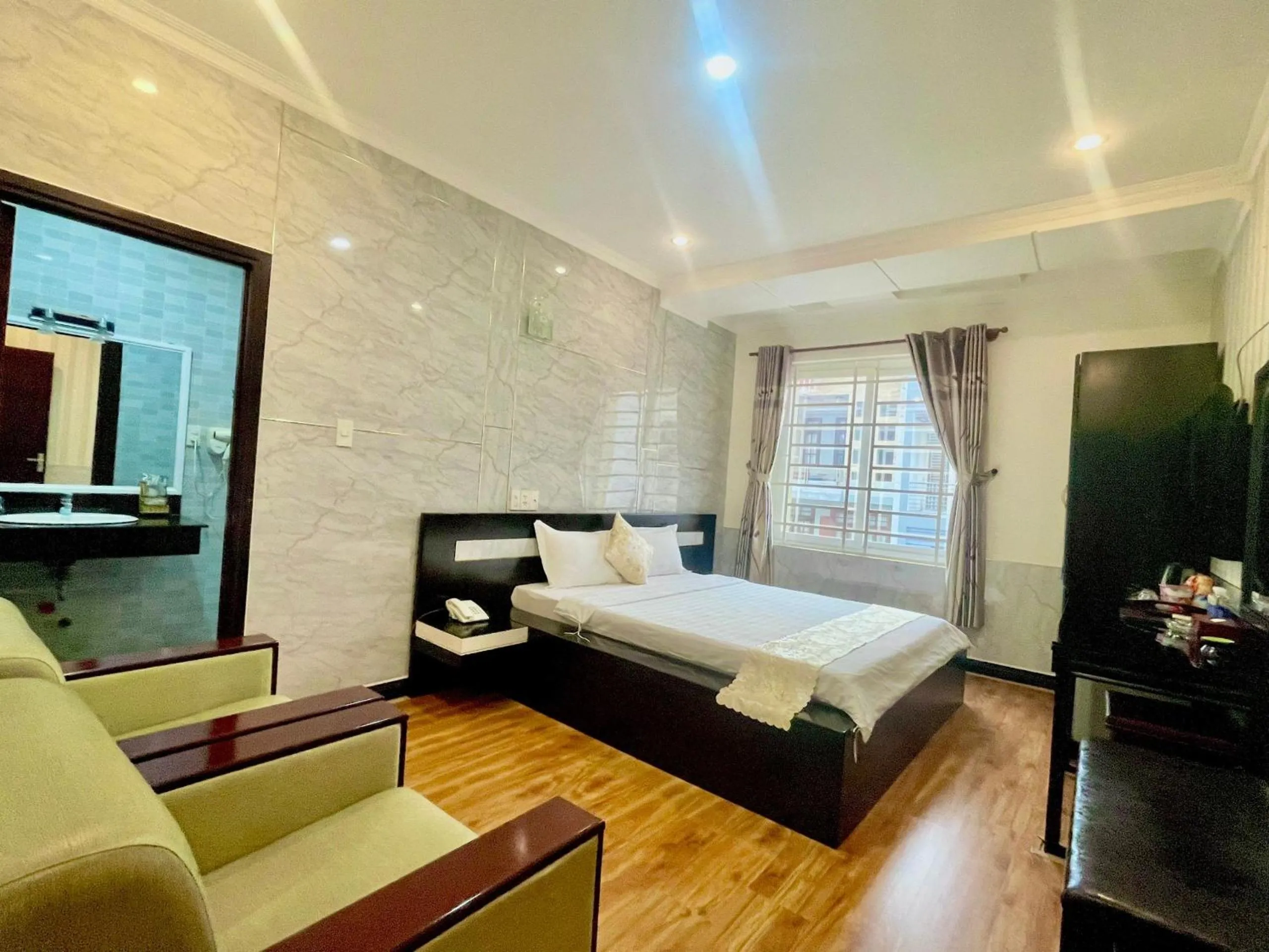 Bedroom, Bed in Linh Phuong 2 Hotel