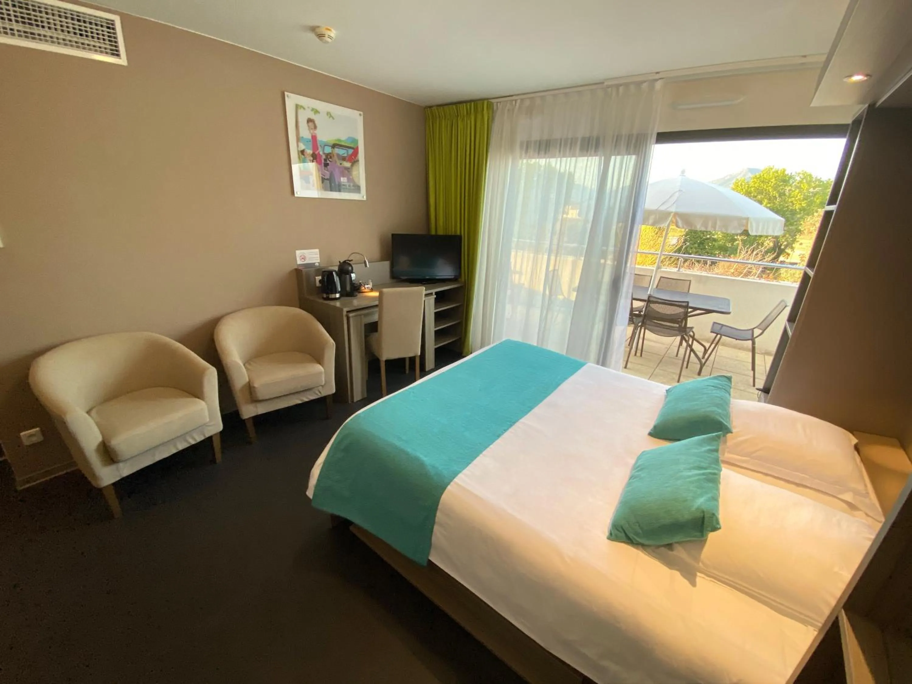 Bed in Suite Home Porticcio