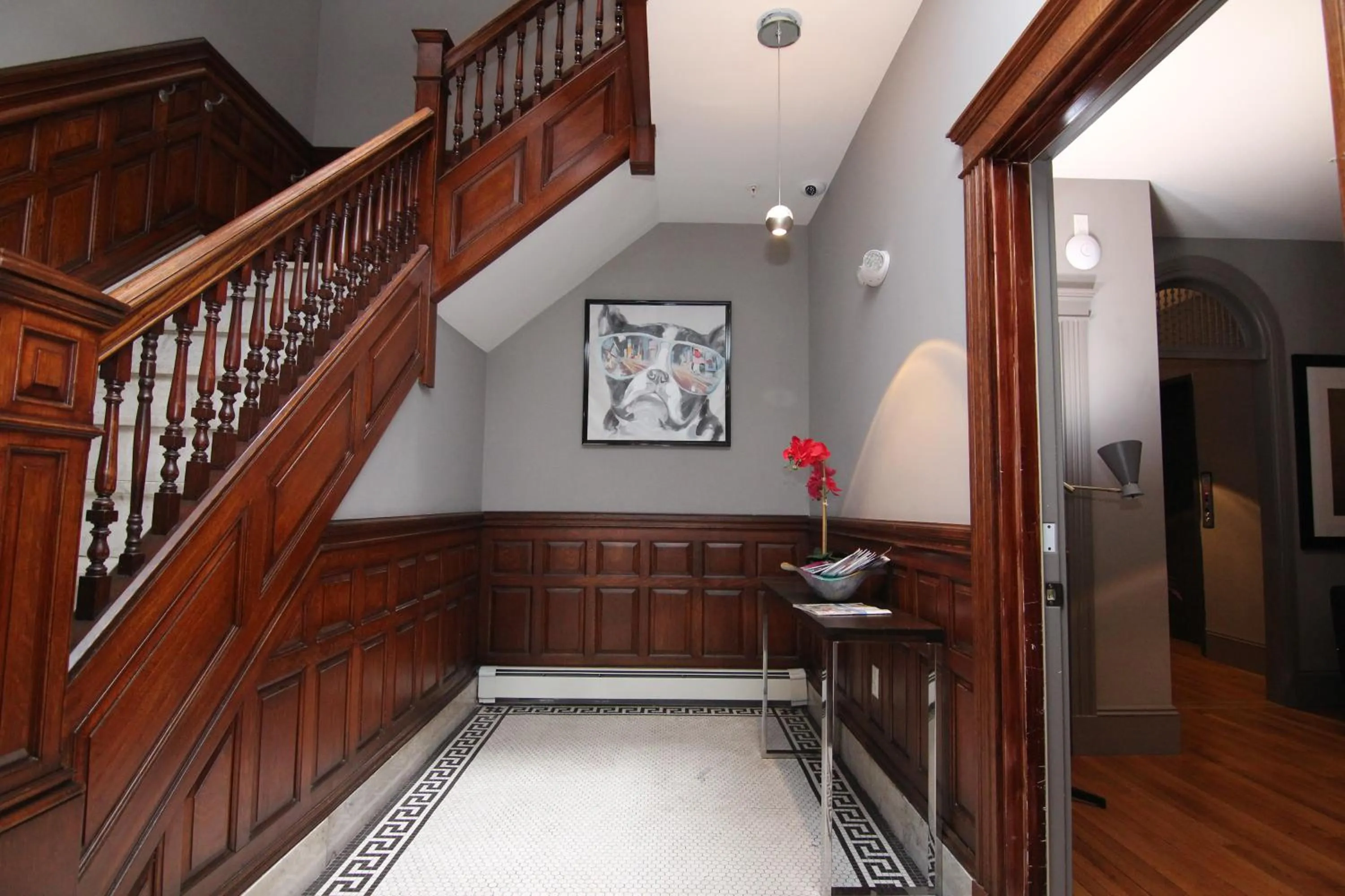 Lobby or reception in A Stylish Stay w/ a Queen Bed, Heated Floors.. #33