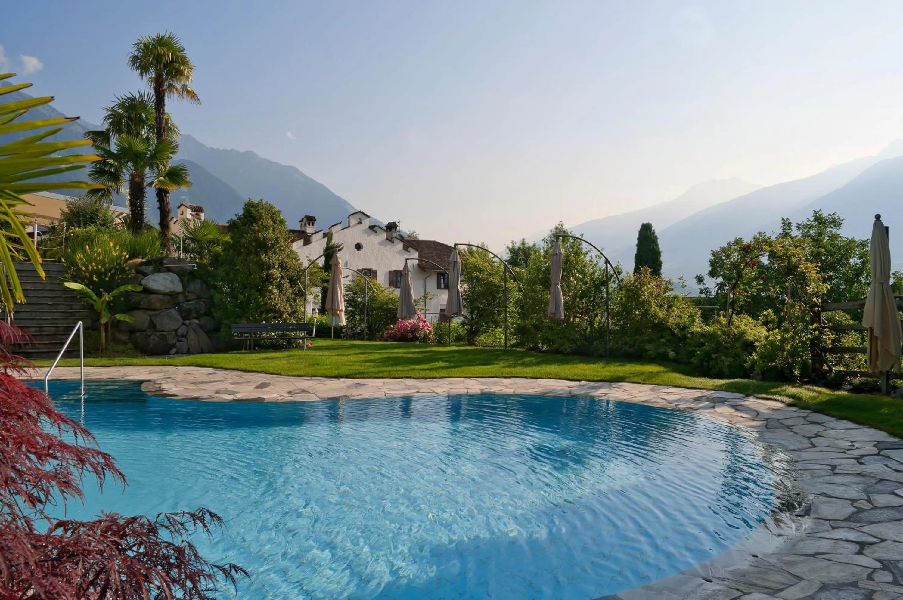 Garden in Hotel Sonnenhof