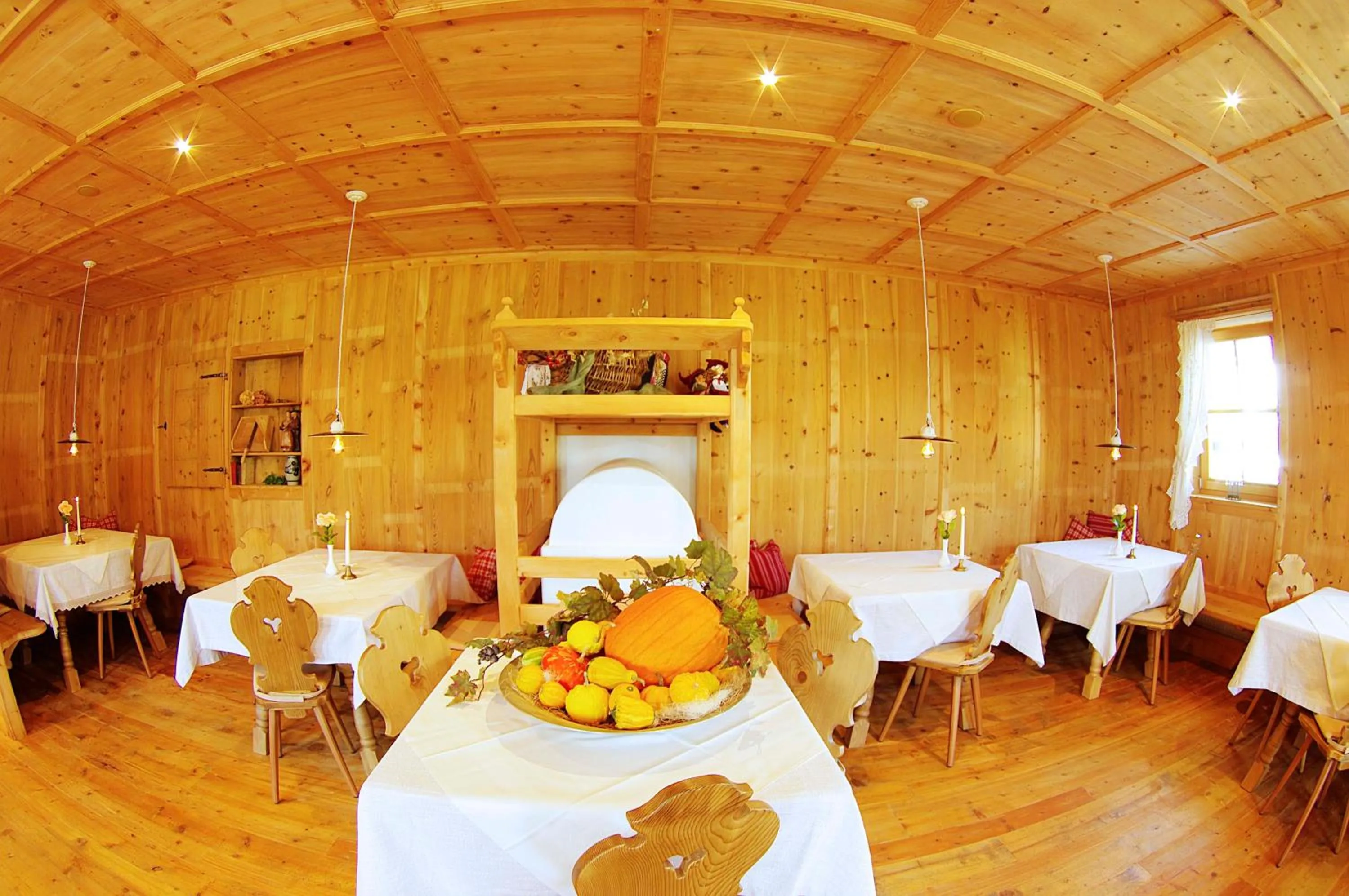 Restaurant/places to eat in Hotel Sonnenhof