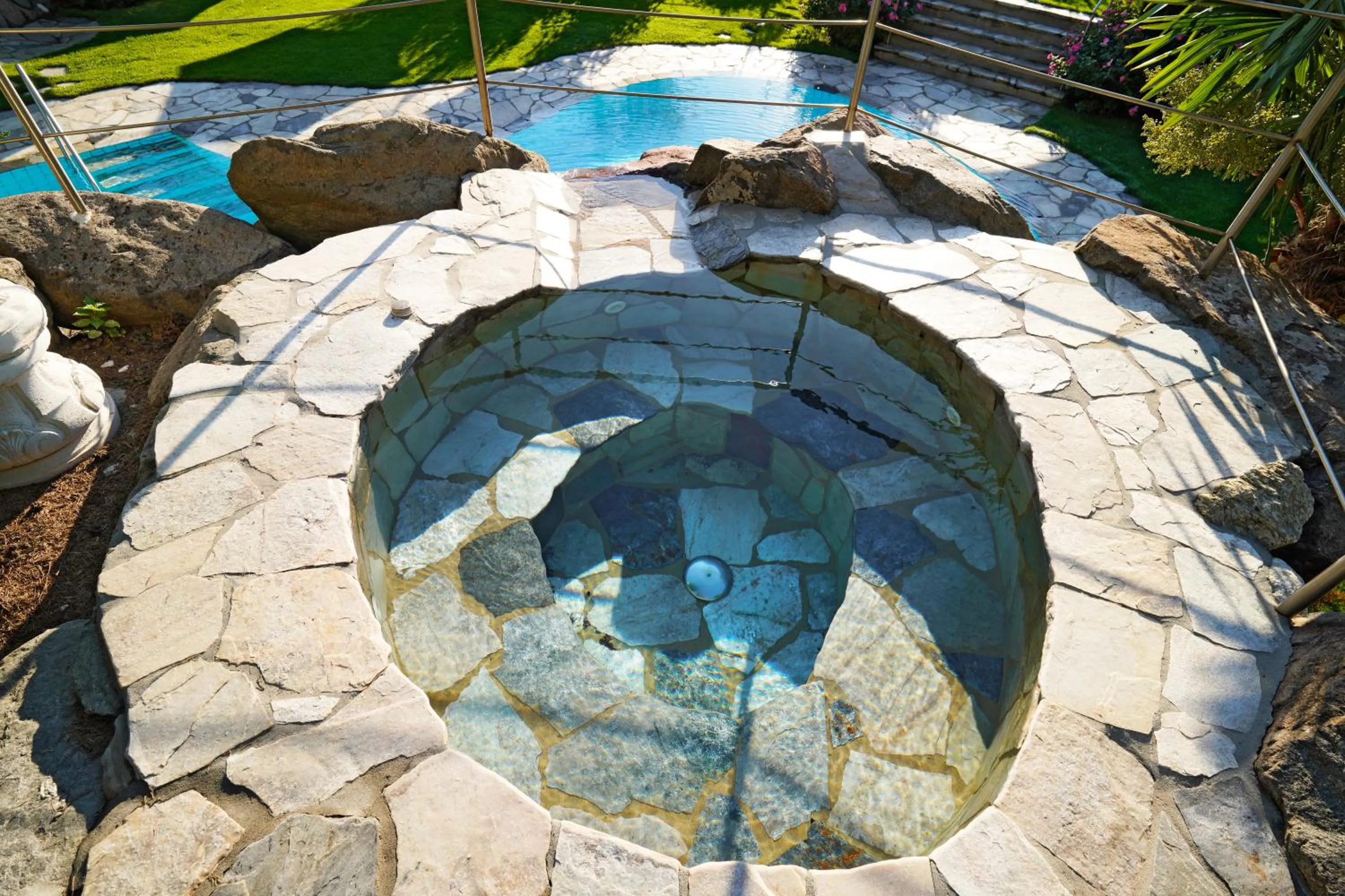 Swimming pool in Hotel Sonnenhof