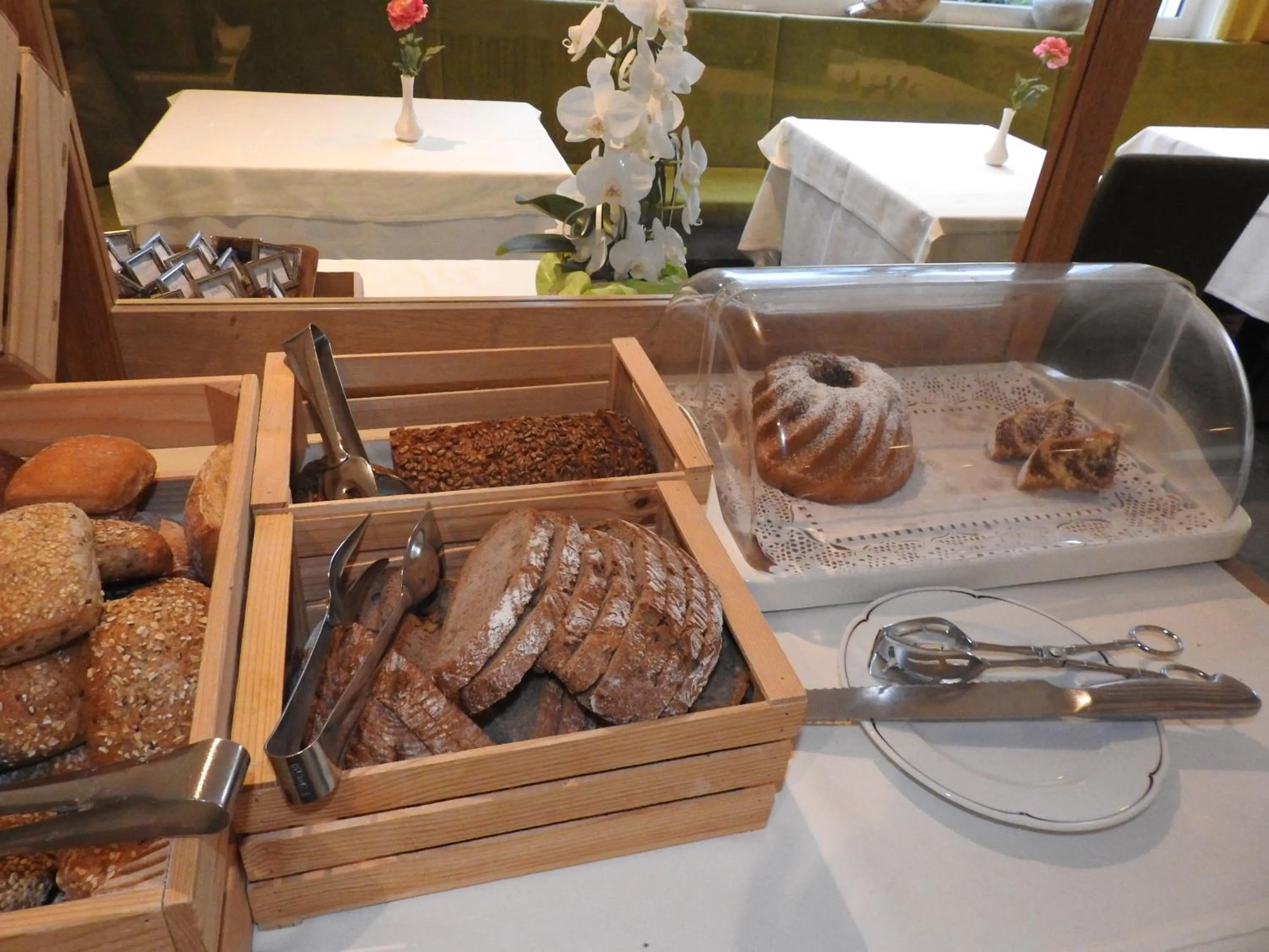 Buffet breakfast in Hotel Sonnenhof